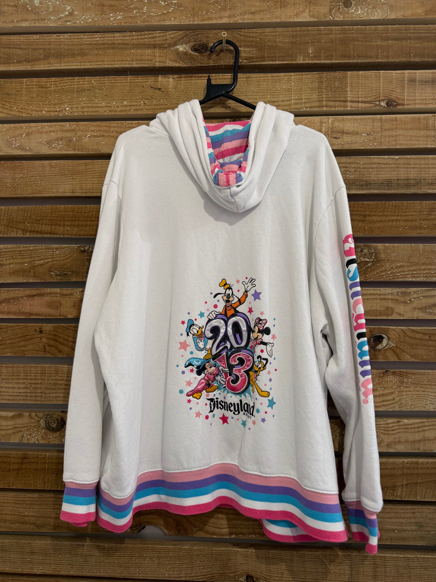 Disneyland Anniversary Mickey Mouse hoodie/ hooded sweater. White. Size 3XL