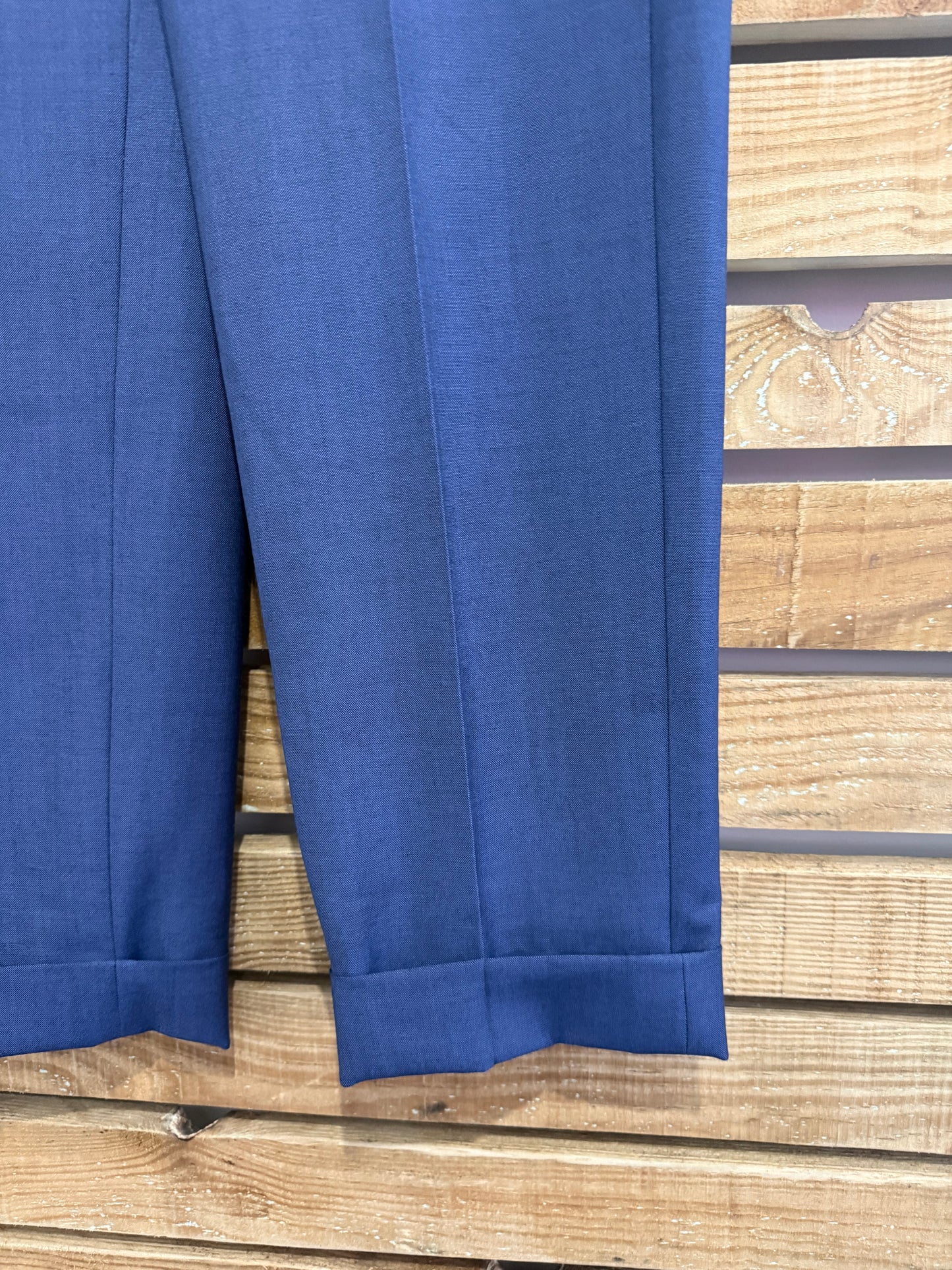 Alexander McQueen wool smart suit trousers. 32” waist. 30” leg. Size UK12. Blue.