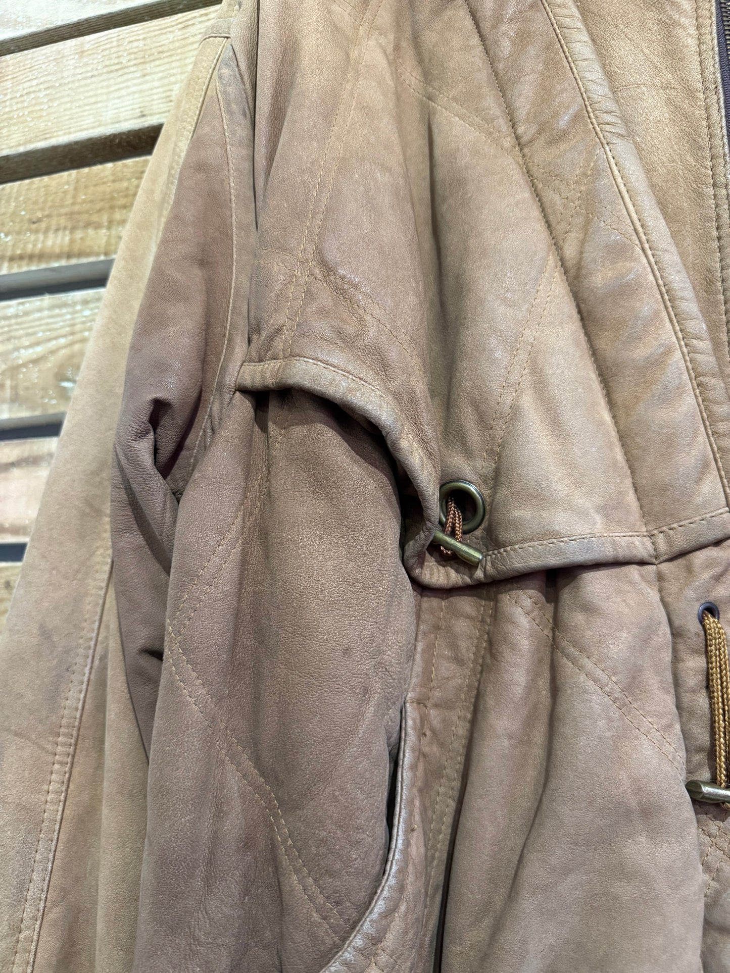 Vintage 90s leather biker bomber jacket. Brown/ Tan. Size XL. Grunge.