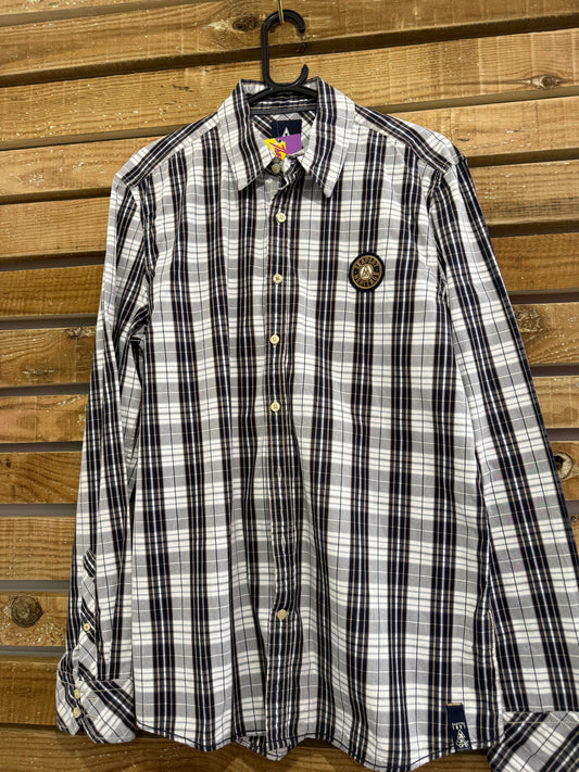 Vintage Y2K Gaastra checked button up shirt. Size Medium.