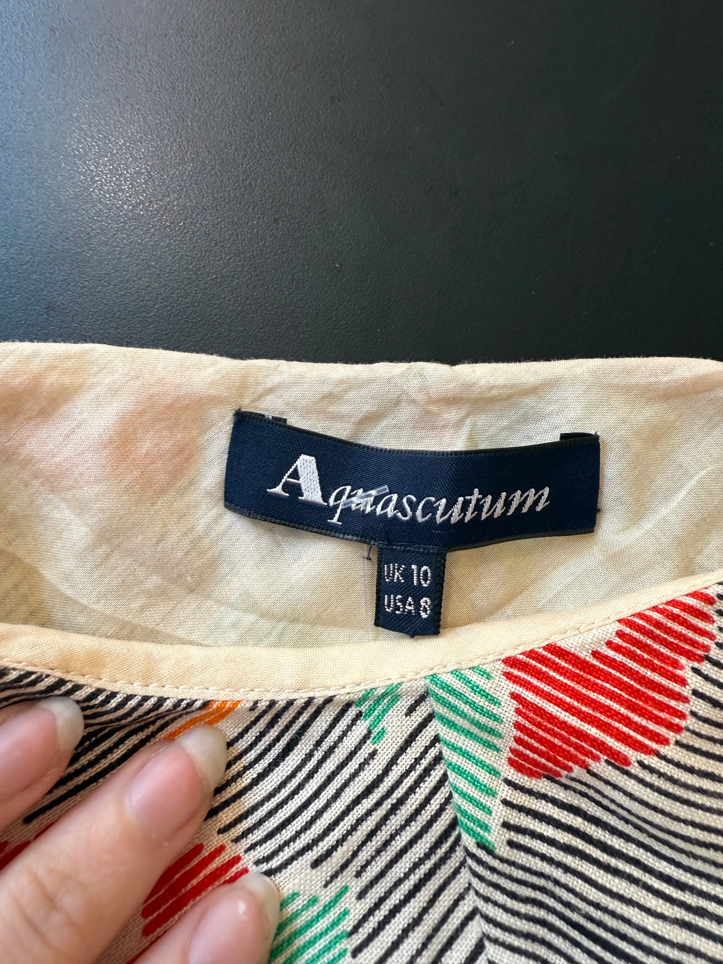 Vintage 80s, 40s style, Aquascutum Novelty floral print skirt. Summer. Size 10.
