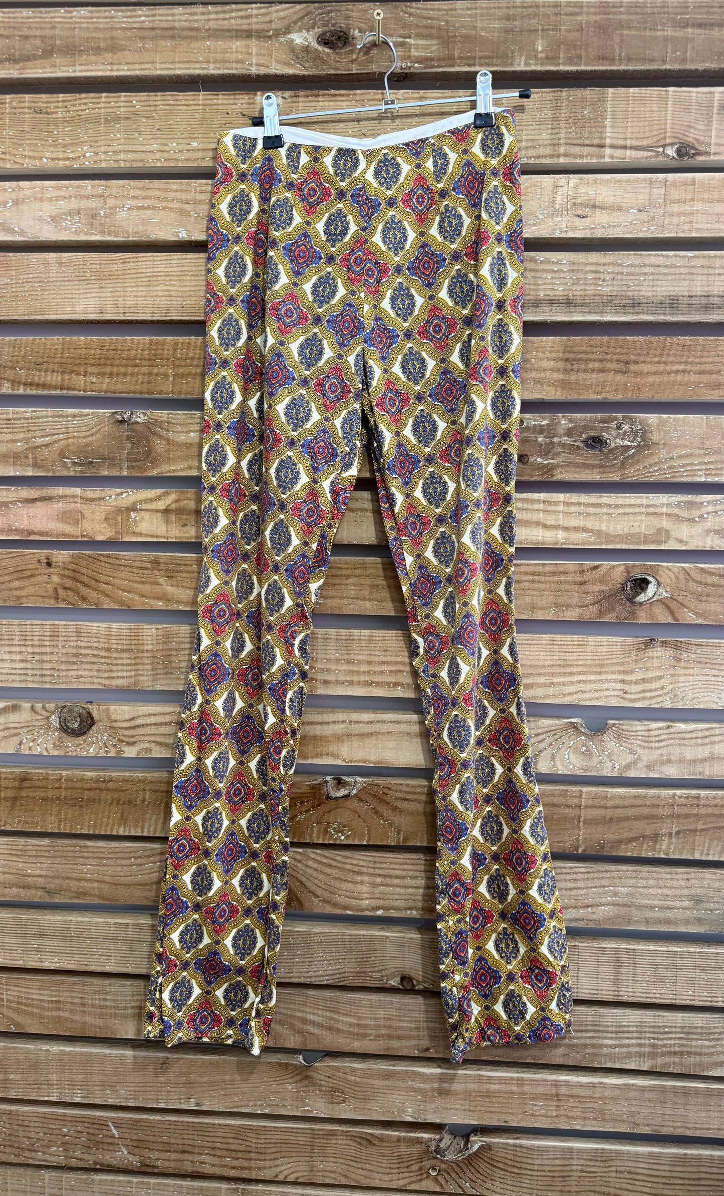 Vintage 70s Polly Peck by Sybil Zelker Two-Piece Set – Indian Top and trousers. Size UK8. 26” waist, 34” bust.