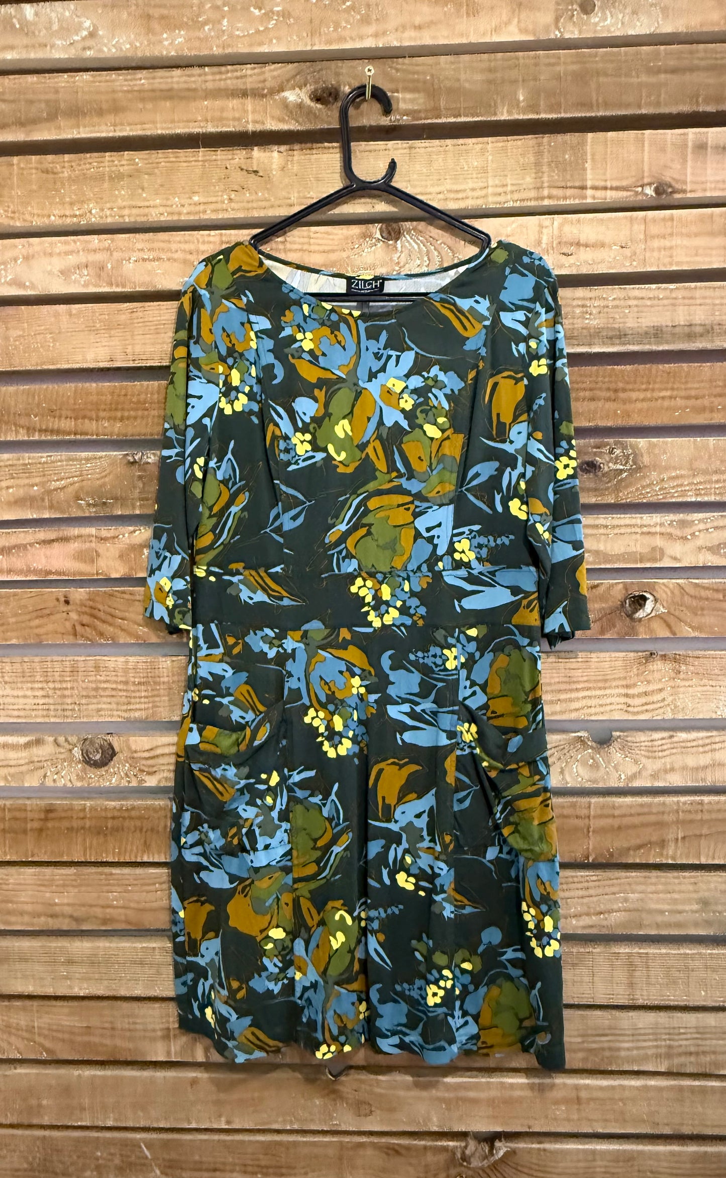 Vintage Y2K Zilch pattern smock t-shirt dress. Size Large. Holiday/ summer.