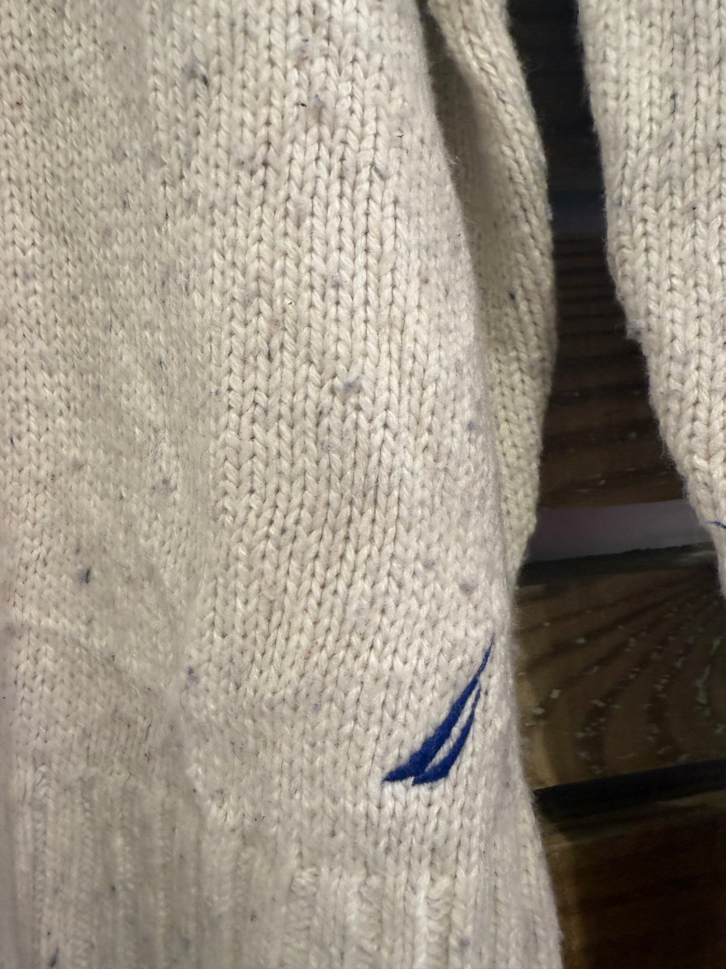 Vintage 90s Nautica 1/4 button up jumper/ sweater. Size medium. Festive