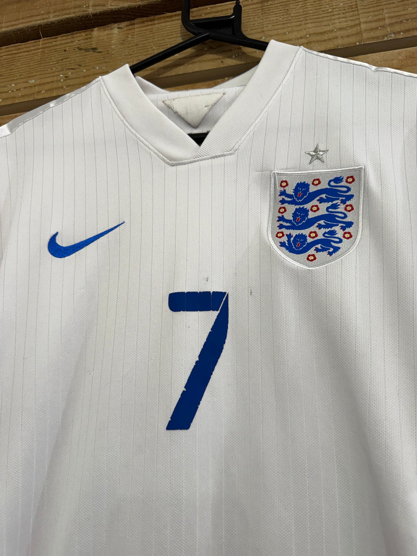 Nike England 2014-2015 Home Shirt. 7 Wilshere. Football top/shirt. Size Medium. World Cup.