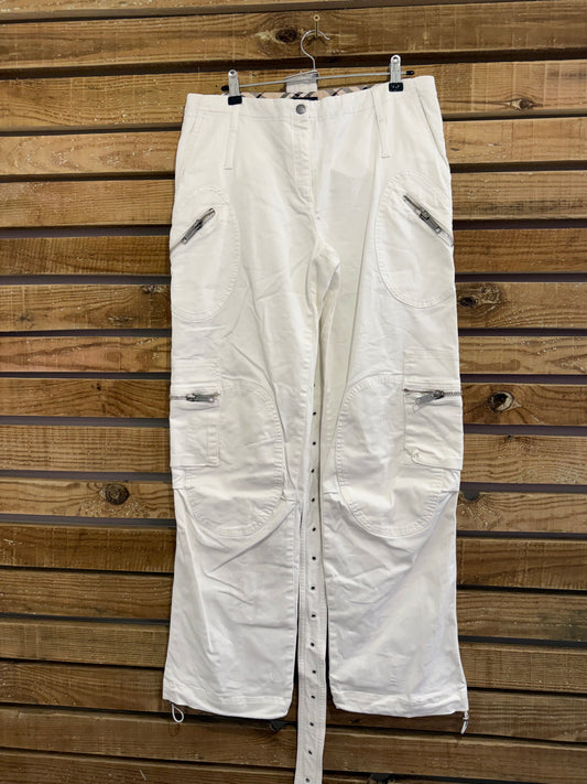 Vintage Y2K Burberry cargo jeans pants/ trousers. White. 32”waist, 32”leg. Size UK12.