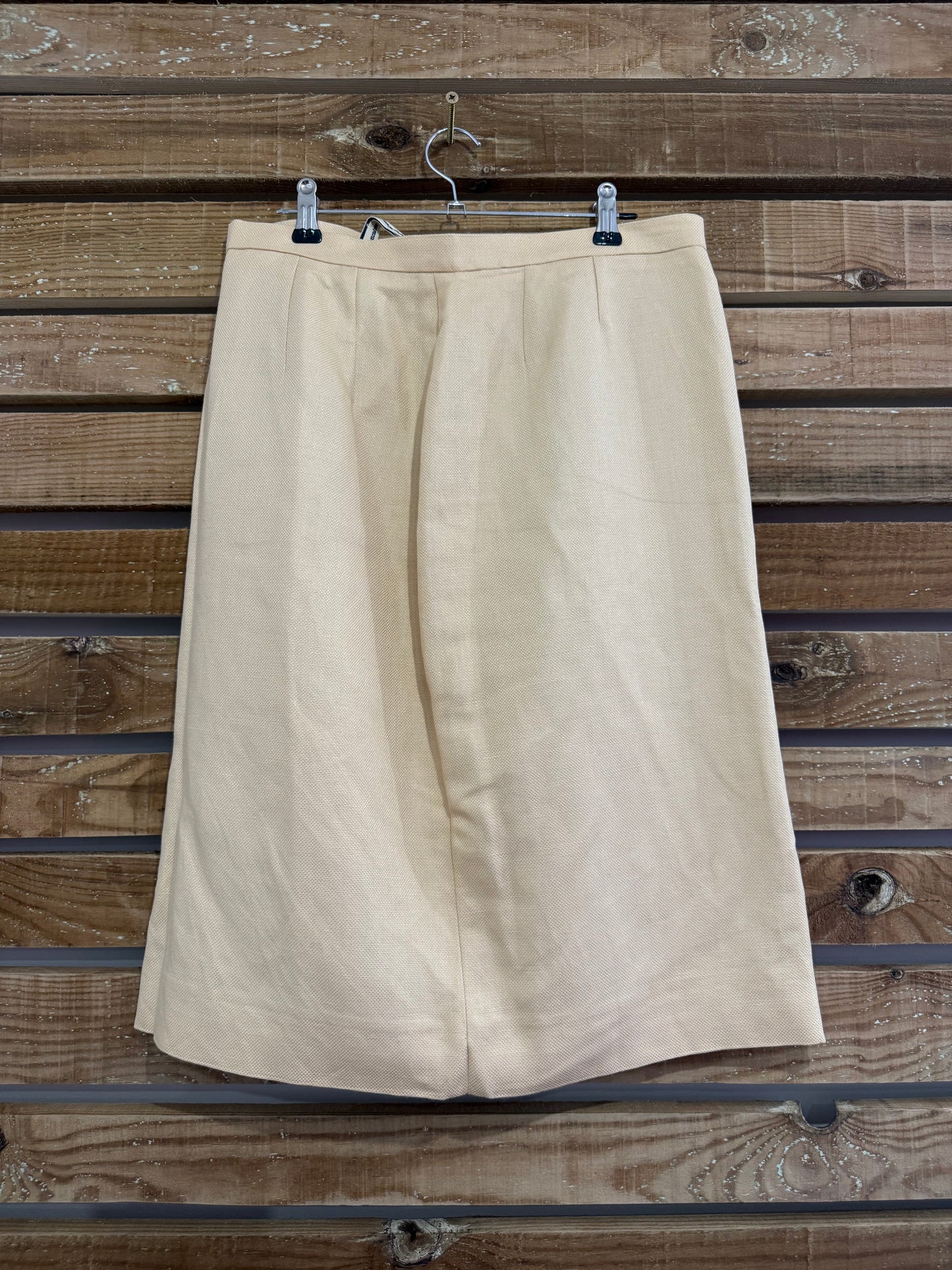Vintage 80s, 40s style, Aquascutum  skirt. Summer. Size 10. 30” waist