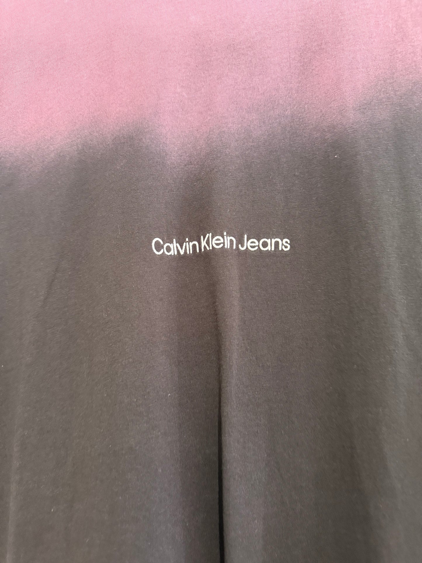 Vintage Y2K Calvin Klein Tie dye logo T-shirt. Purple. Size Medium.