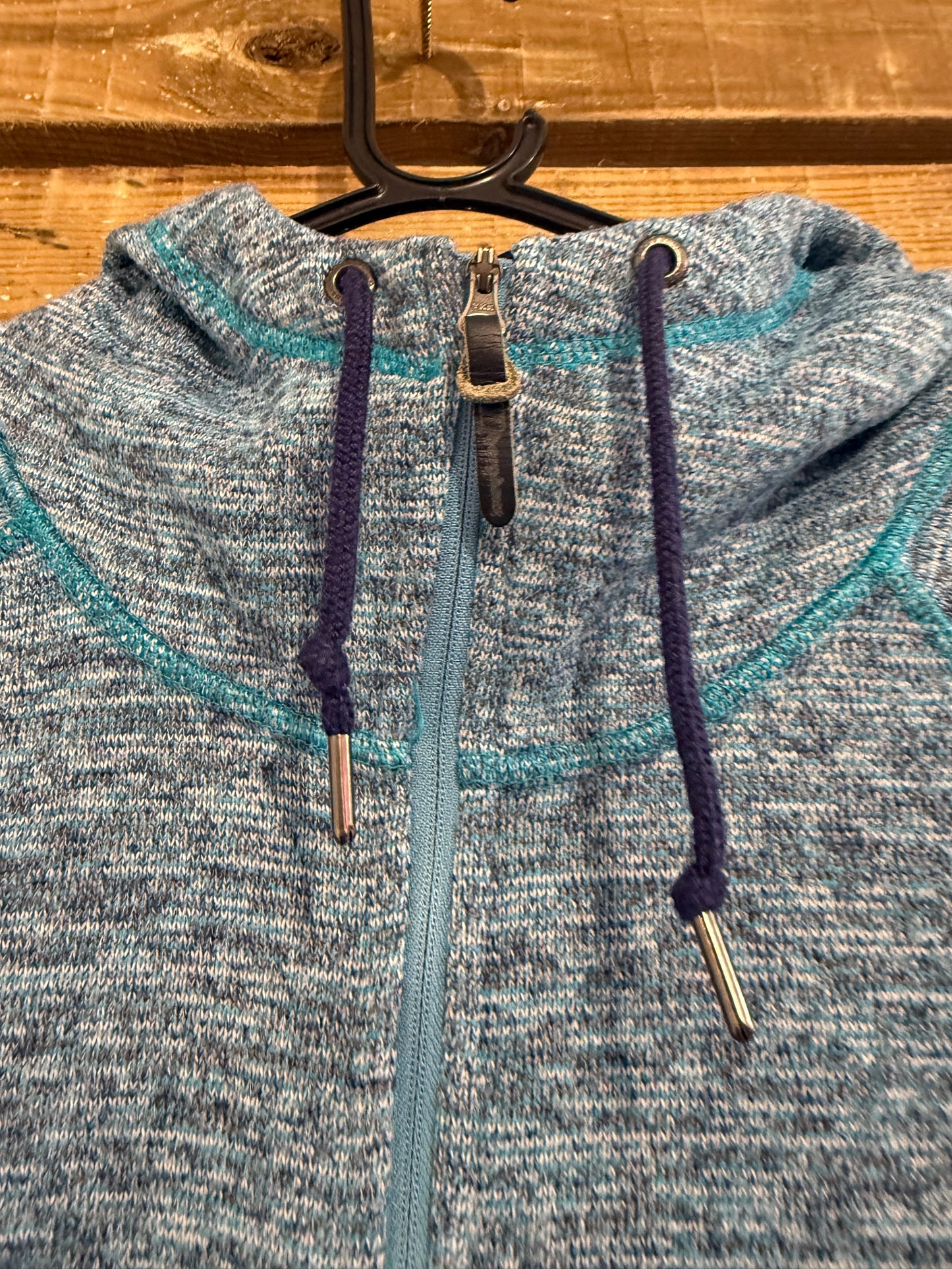 Vintage Y2K Berghaus blue fleece knit jacket. Size 10. Outdoors