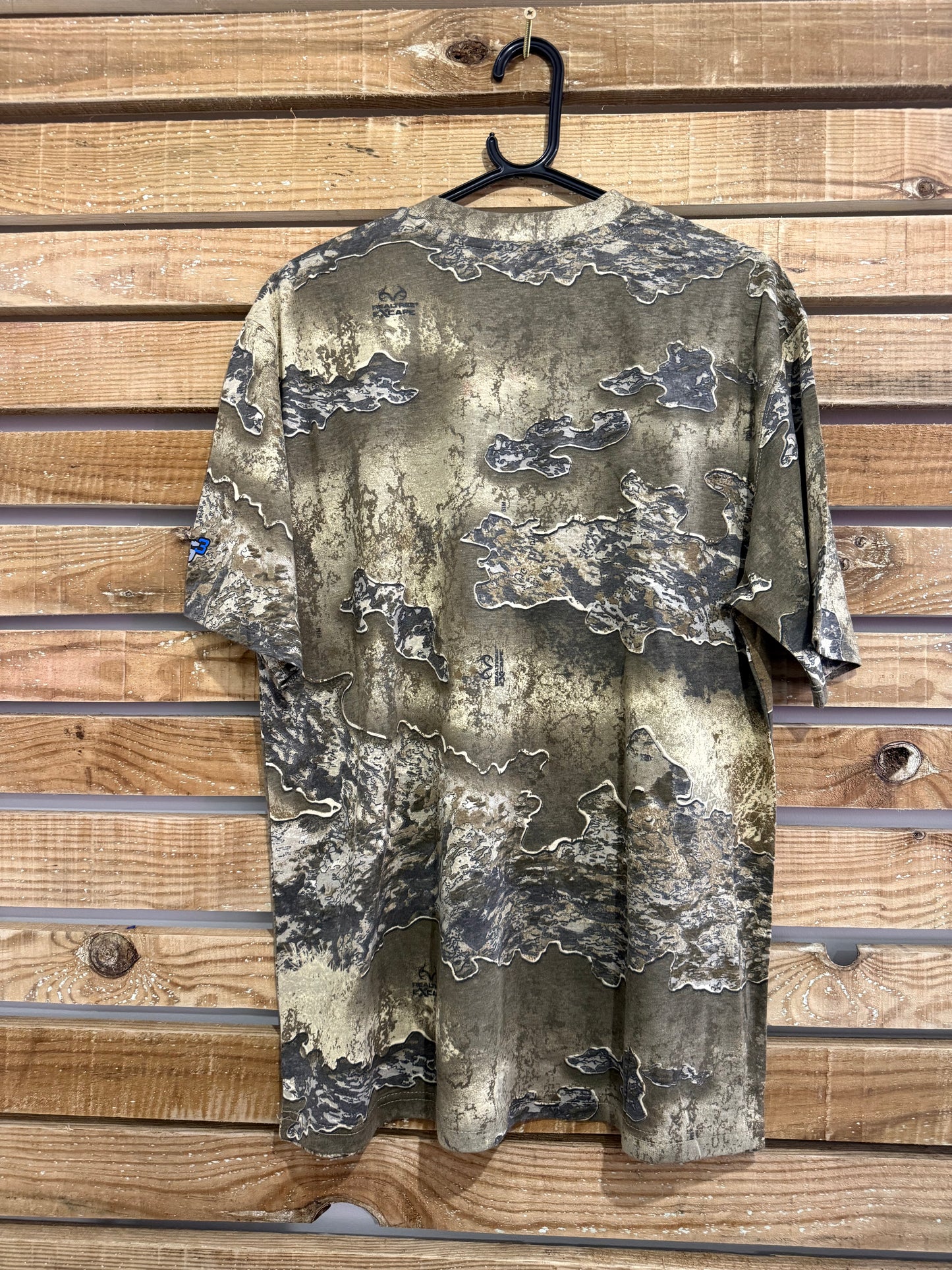Realtree shield camo/ army logo t-shirt. Deadstock. Hunting/ fishing/ festival. Size Large.