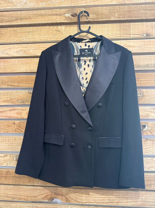 Etro Tuxedo style double breasted button up blazer/ jacket. Black. EU42