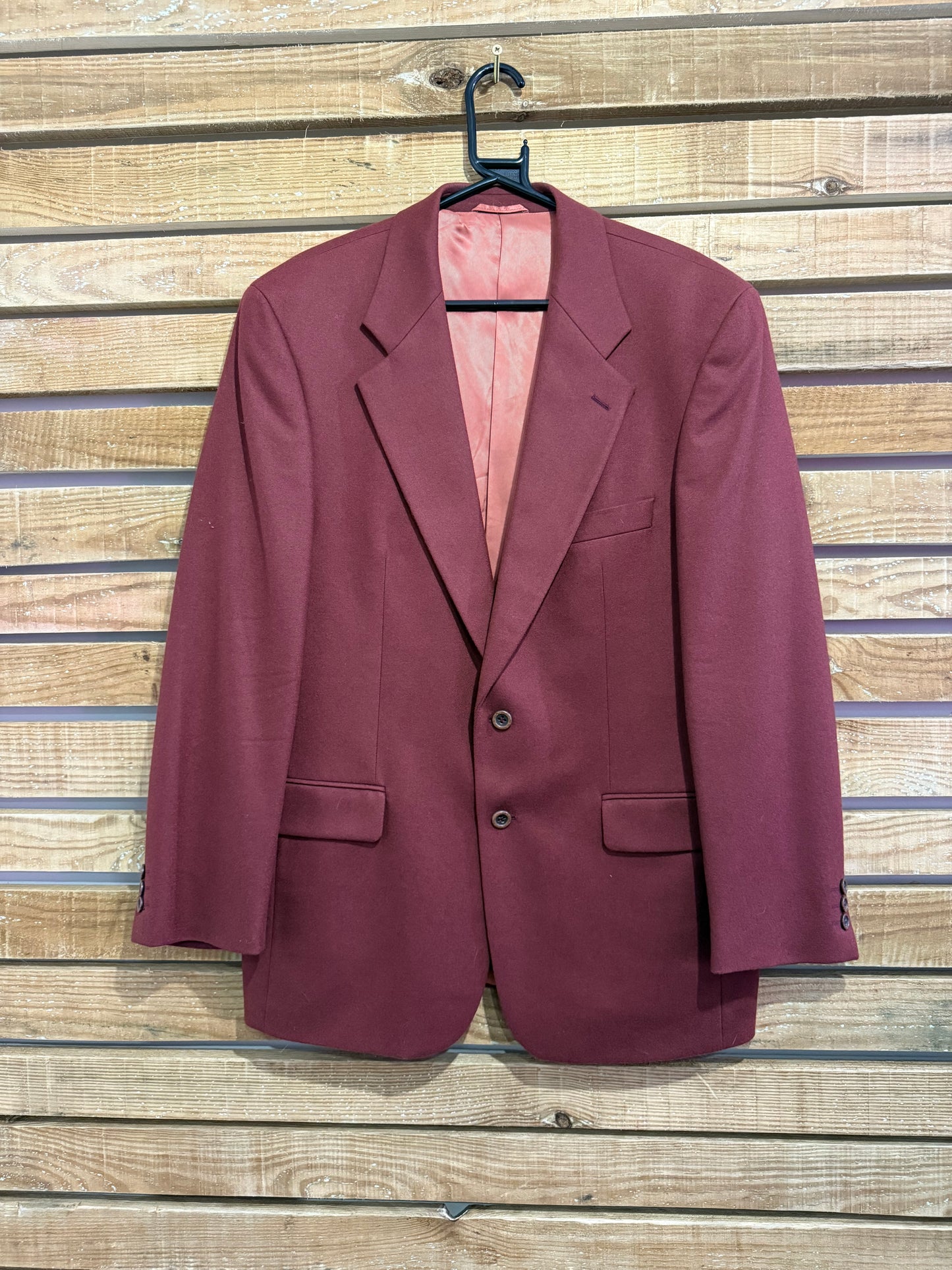Vintage 80s Douglas Wool & Cashmere blazer/ suit jacket. Size 46” chest, Large. Burgundy.