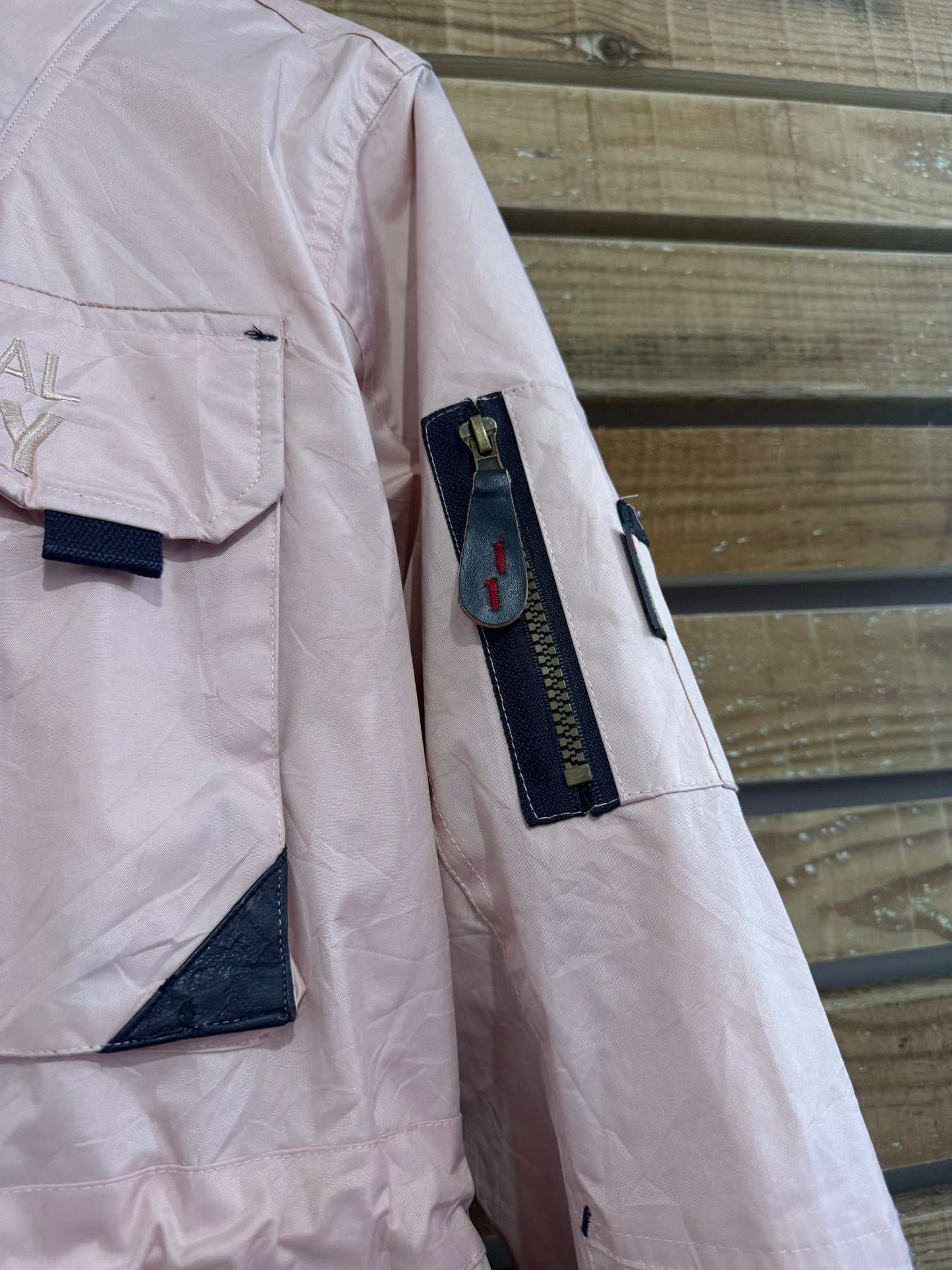 Geographical Norway 1/4 zip windbreaker/ anorak jacket/ coat. Size small. Pink.
