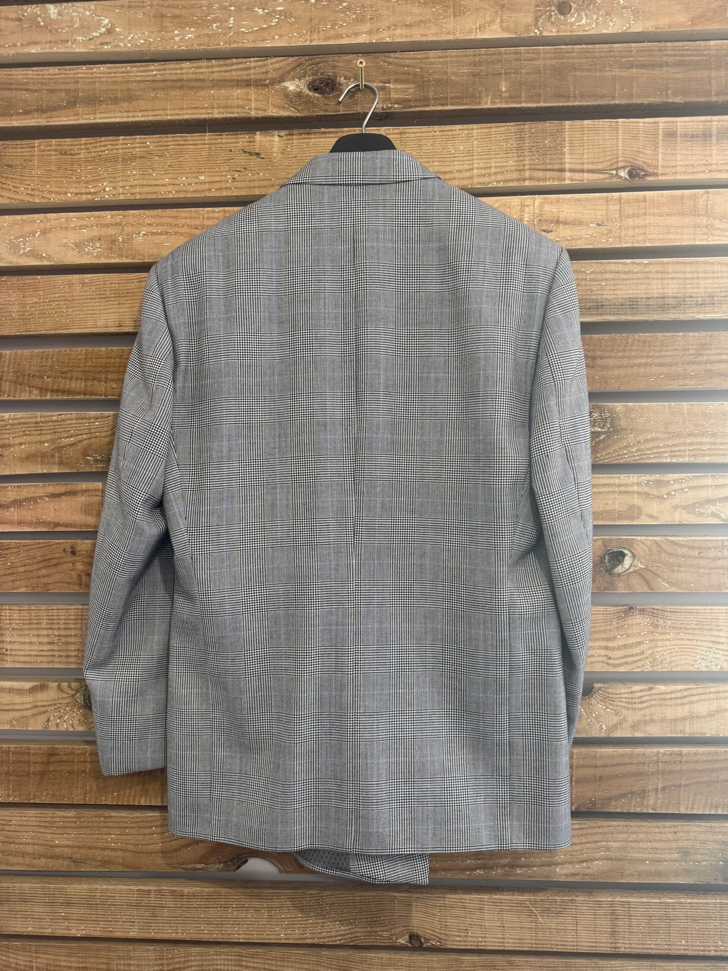 Vintage 80s East - Prince of Wales (Glen) check 2 piece suit. Jacket & Trousers. 42” chest, 32”waist.
