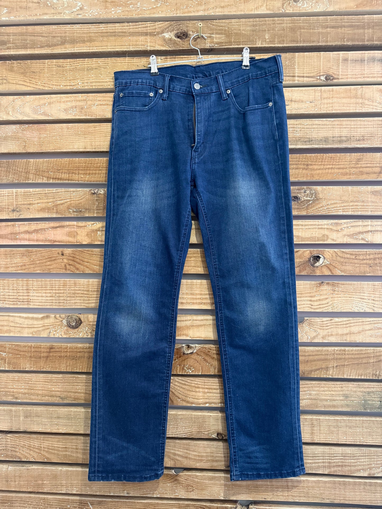 Vintage 90s Levi’s 541 Dark Blue/ Indigo Jeans. Waist 34” leg 31.5”