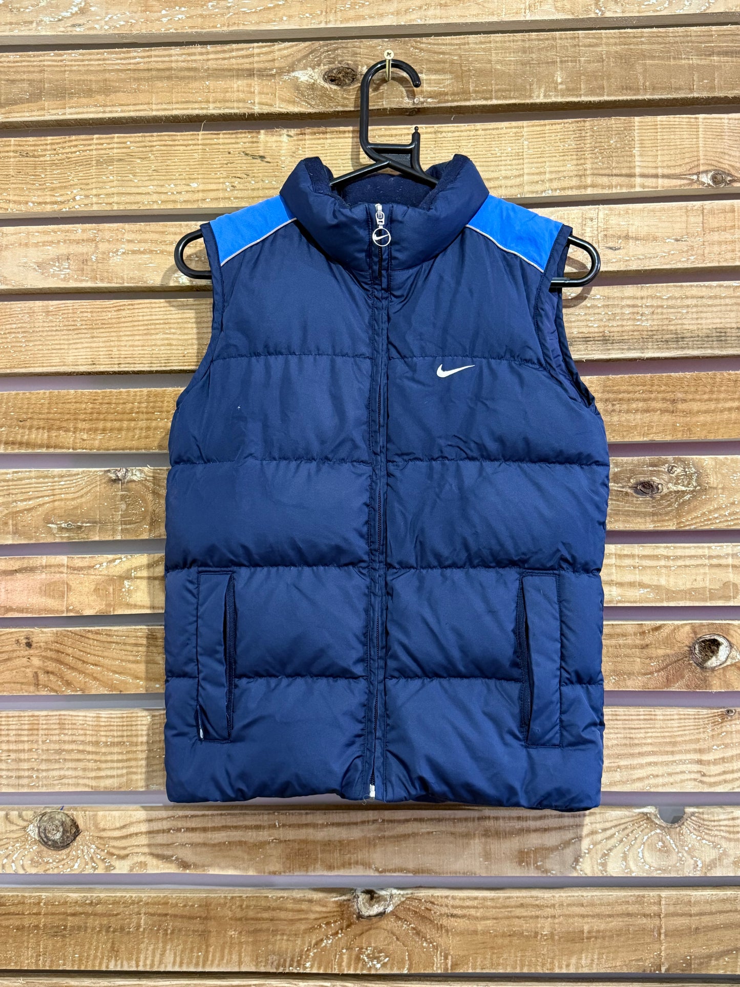 Vintage 90s Nike down puffer Gilet/ body warmer. Sleeveless jacket. Size small