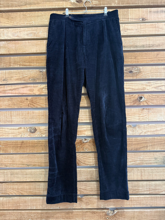 Vintage Y2K Ralph Lauren cord trousers/ pants. 32” waist, 32” leg.
