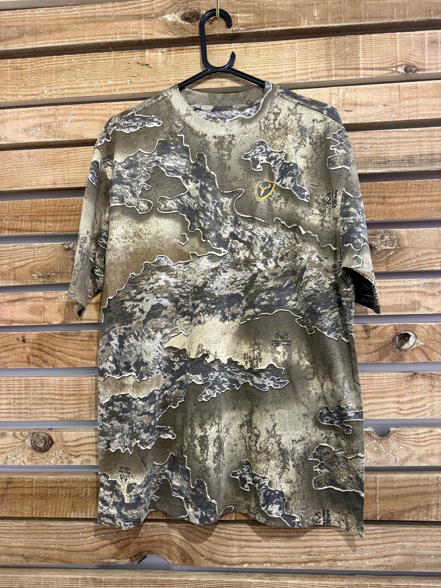 Realtree shield camo/ army logo t-shirt. Deadstock. Hunting/ fishing/ festival. Size Large.