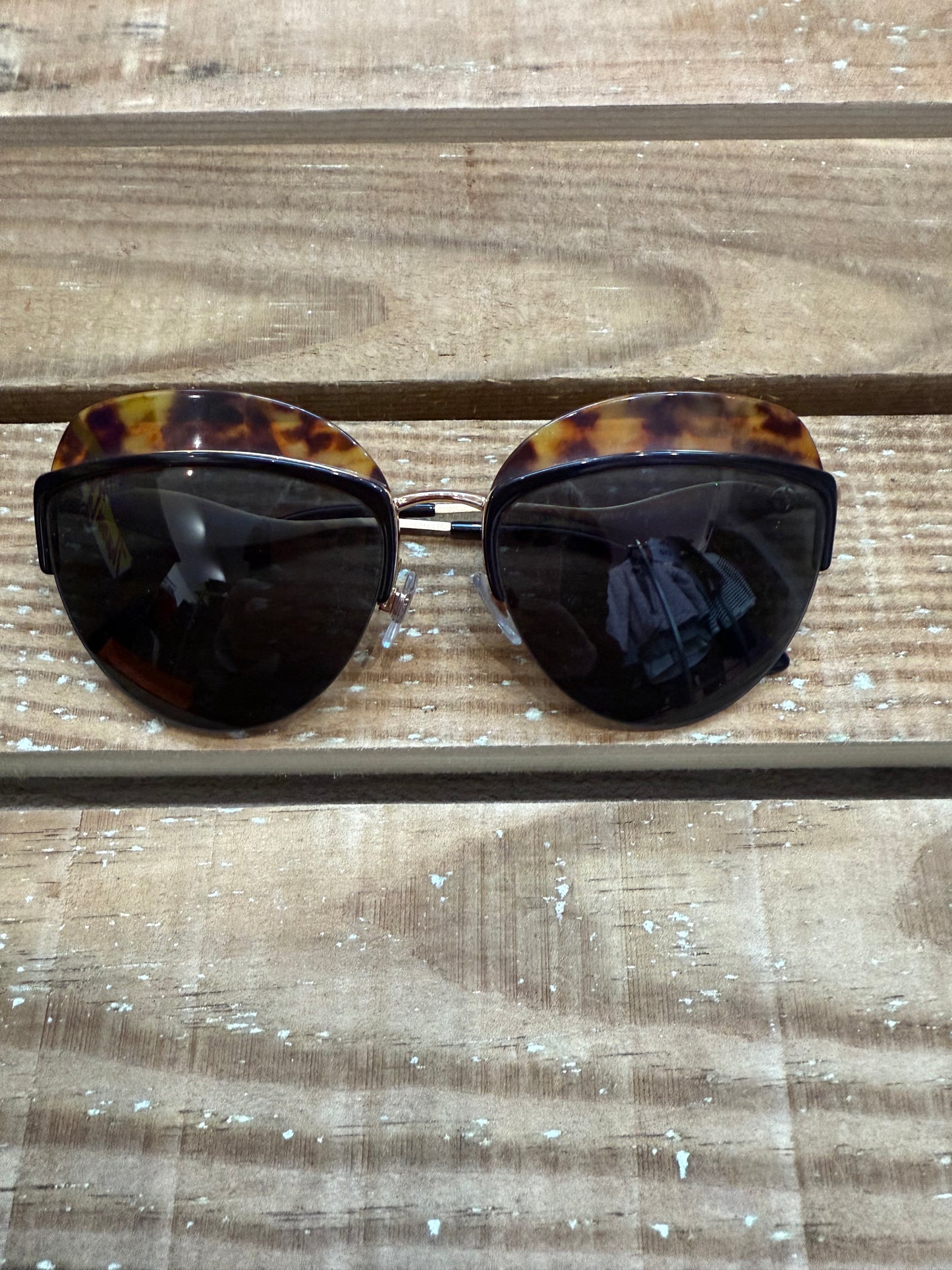 Giorgio Armani Tortoiseshell Sunglasses AR6061 302187 Havana. Cat eye.