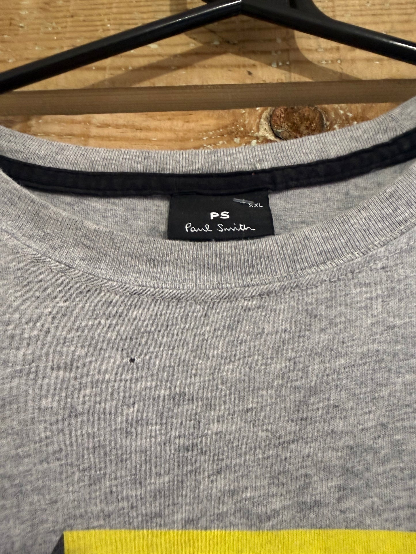 Vintage Y2K Paul Smith print motif T-shirt. Grey. Size XXL.