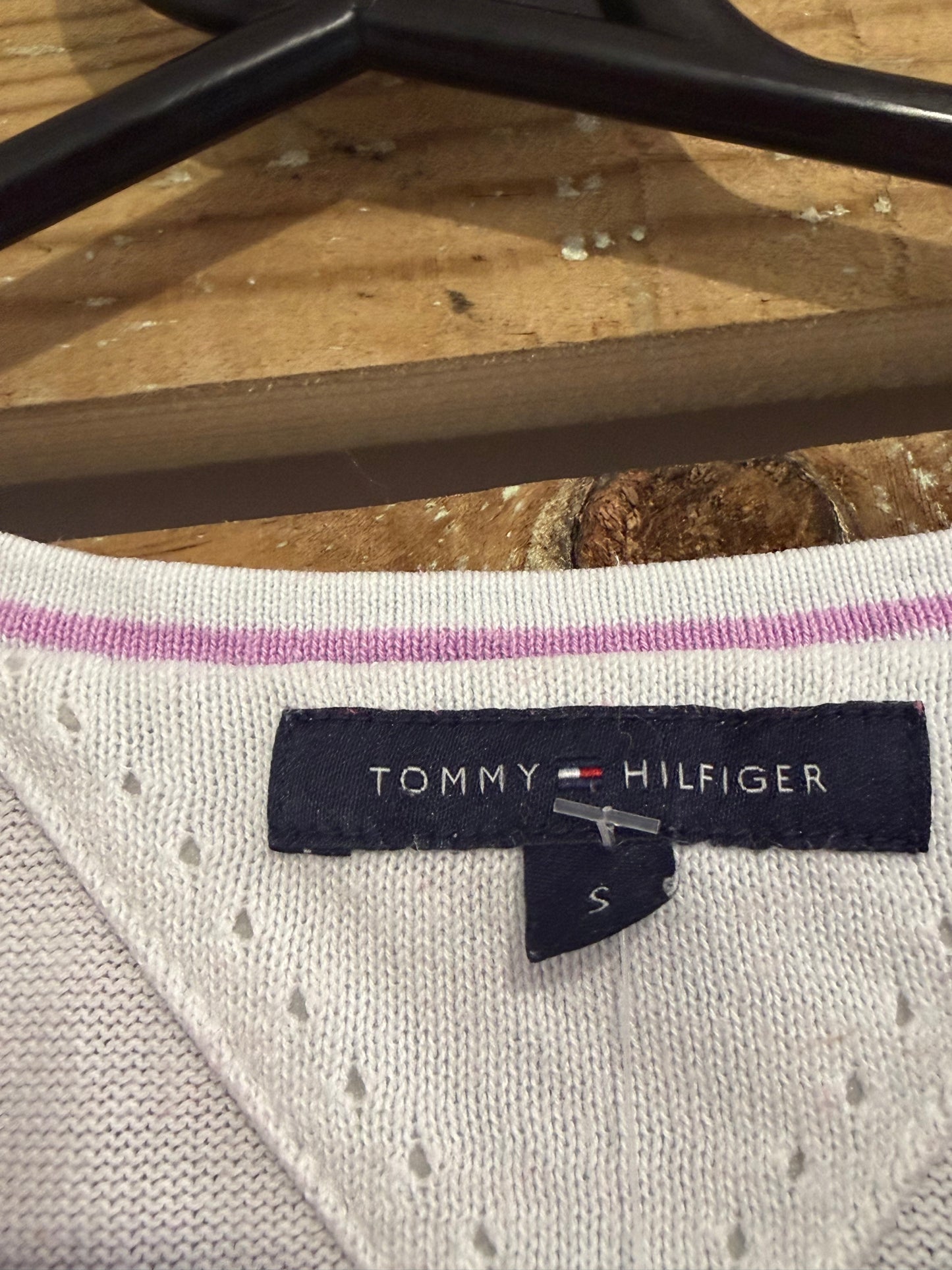 Vintage 90s Tommy Hilfiger argyle crewneck cotton jumper/ sweater. Pink. Size Small.