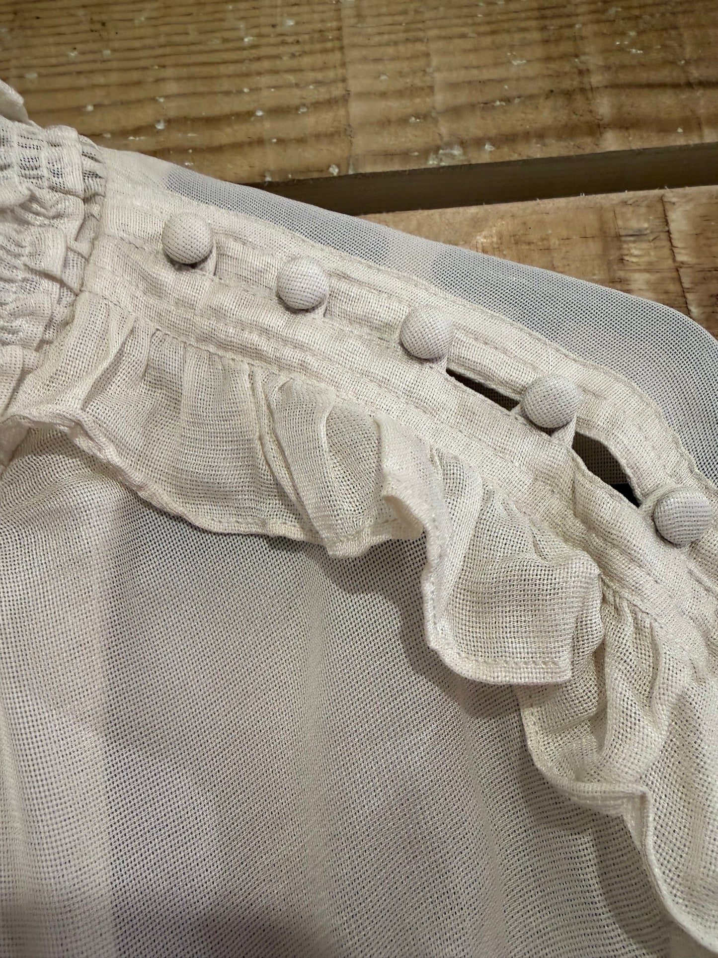 Vintage style Iro embroidered hungarian peasant blouse. Cream. Size EU38. Free sizing.