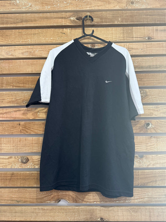 Vintage 90s Nike sports top/ t-shirt. Size XL.