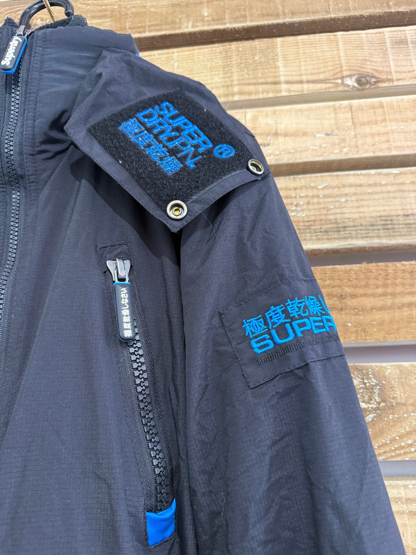 Vintage Y2K Superdry Japan wind attacker engineered jacket/ coat. Black. Size Medium.