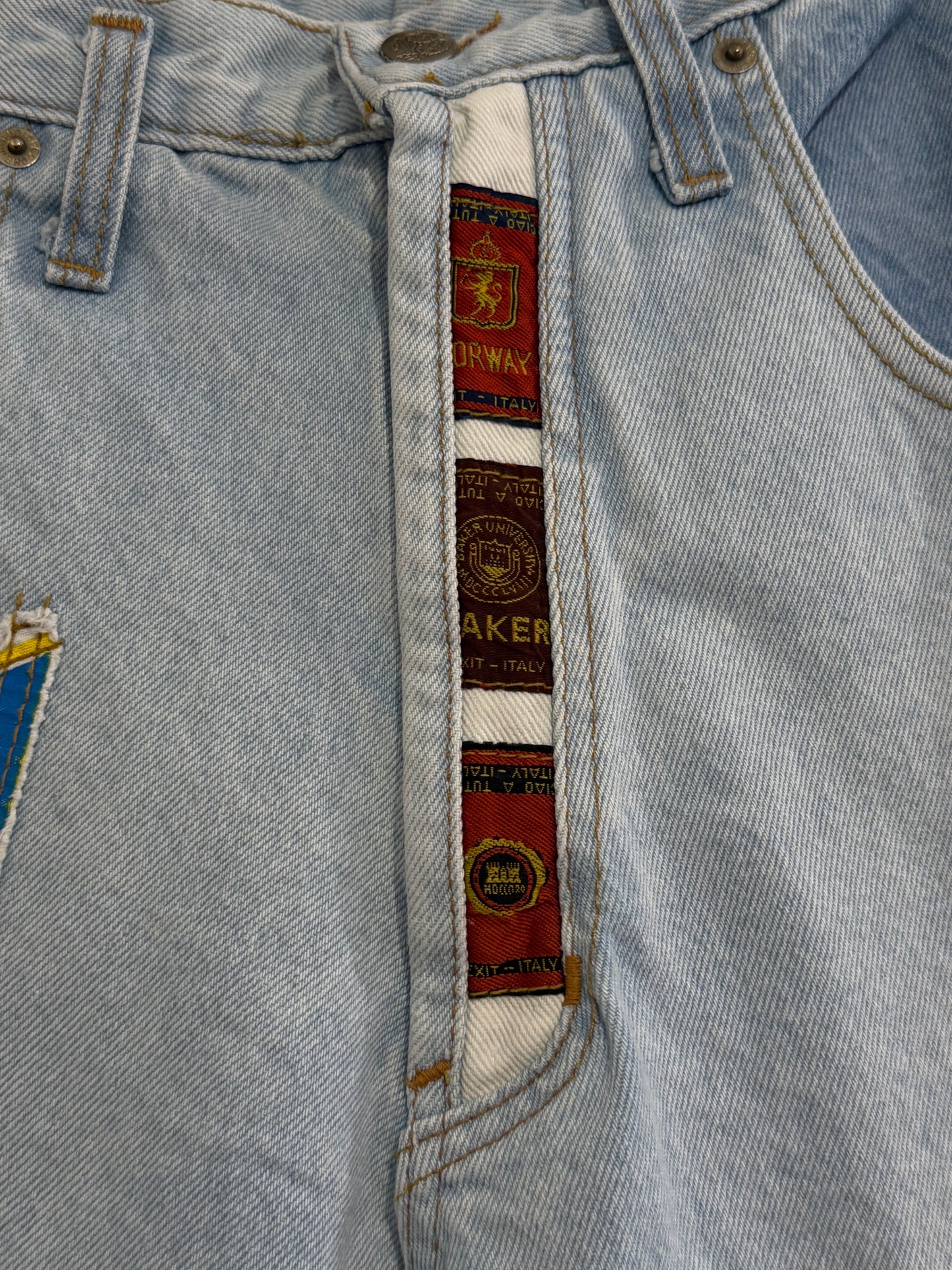 Vintage 90s Chewan patched denim shorts. Jorts. Hip-hop/skate. Waist 25”