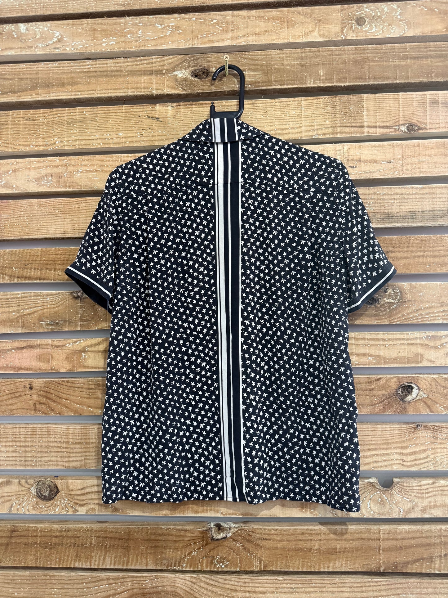 AllSaints print short sleeve blouse. Size Small. Monochrome. UK8