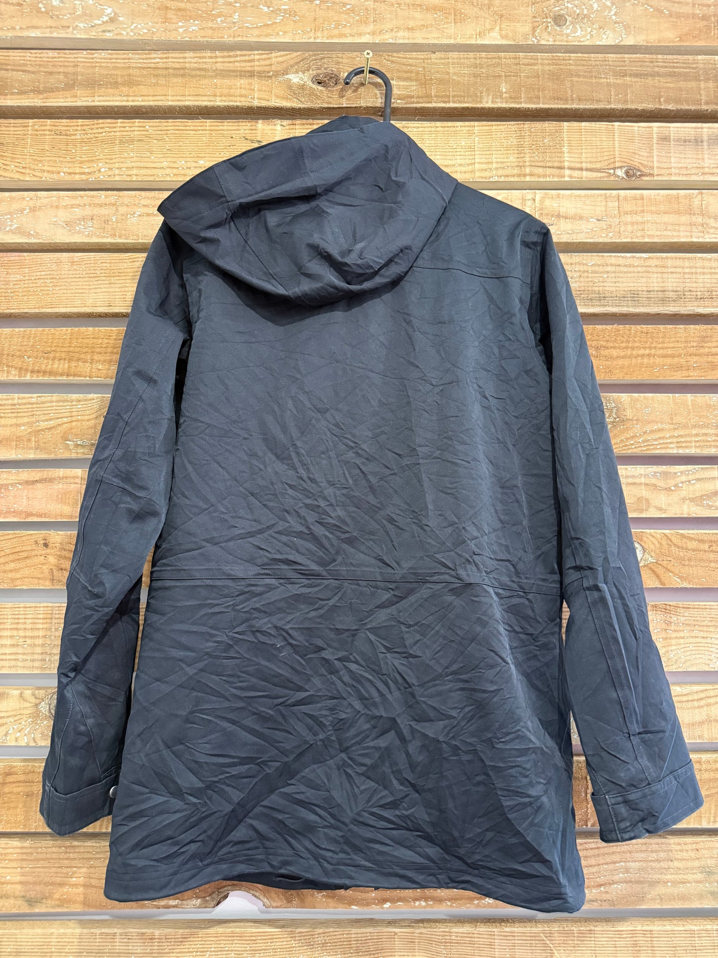 Vintage 90s Patagonia hooded Jacket/ coat. Black. Size Small. Outdoors/hiking.