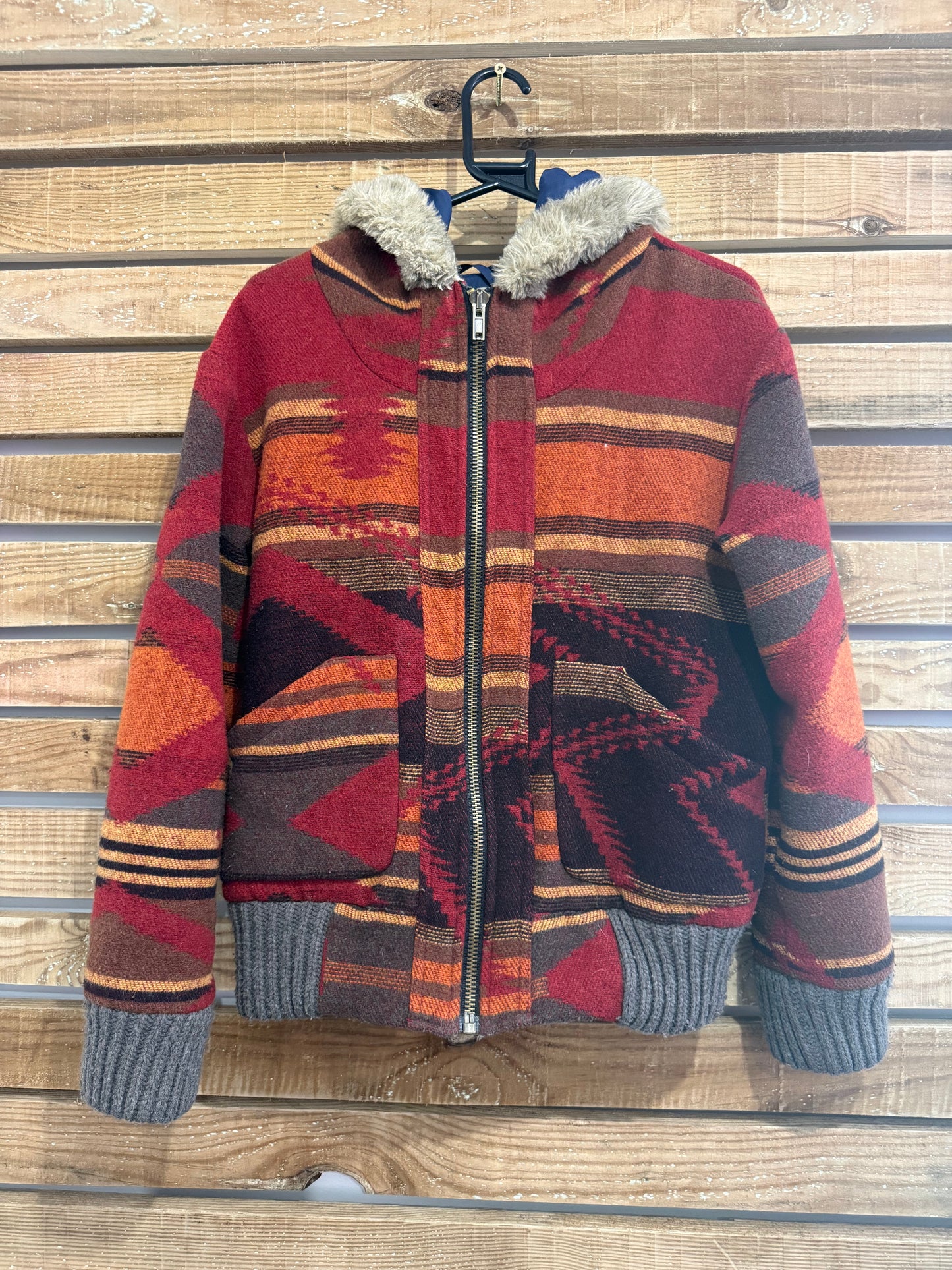 Aztec pattern wool hooded jacket/ coat. Size Small. Rockabilly/ Yellowstone/ western.