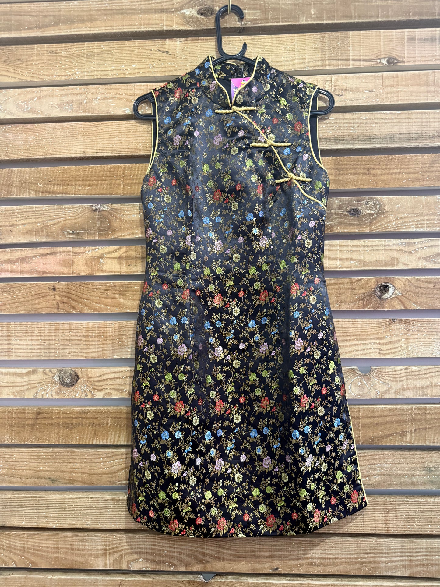 Vintage 70s Chinese cheongsam dress. Black. Size 10