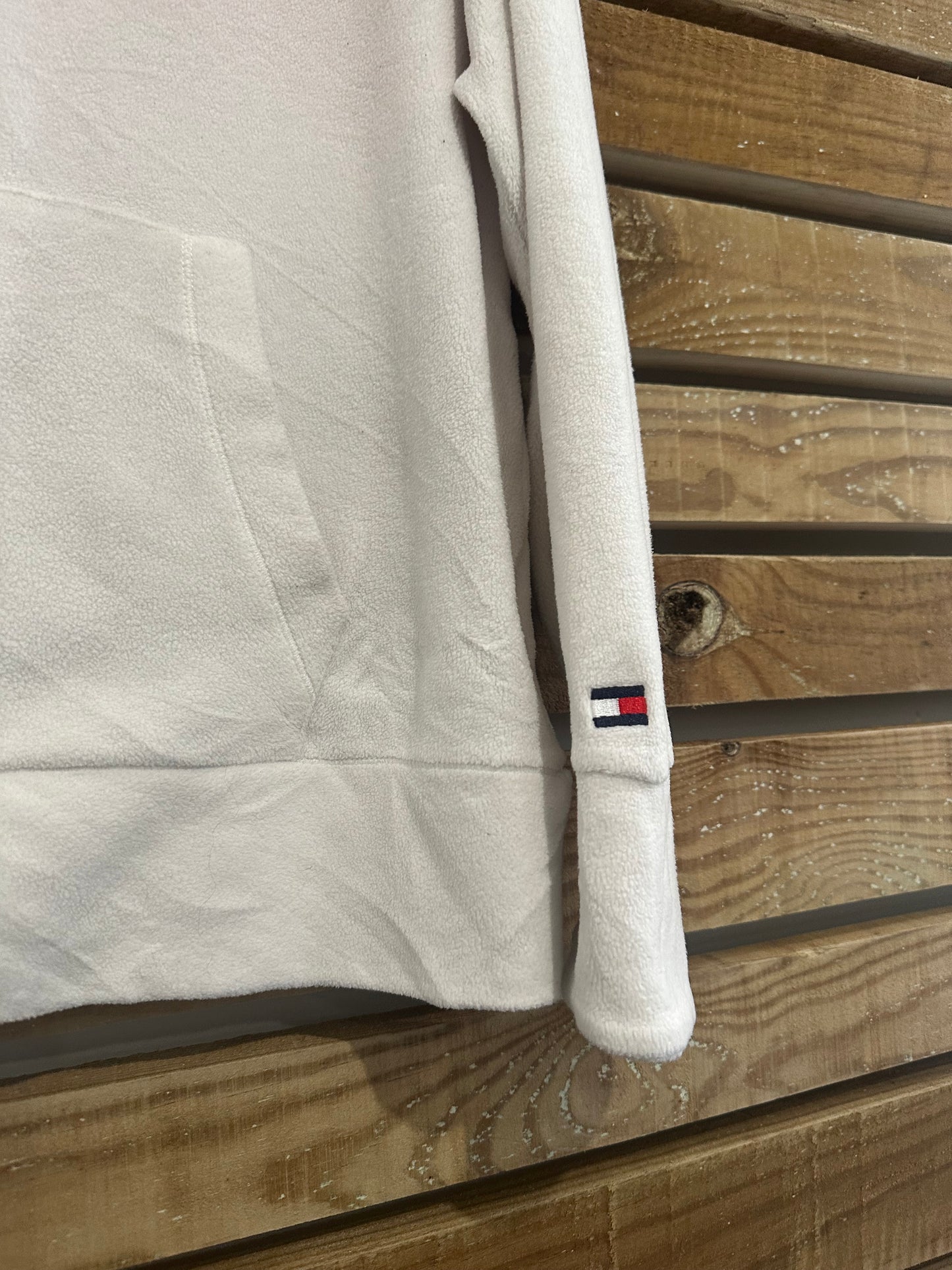 Vintage Y2K Tommy Hilfiger logo funnel neck sweater/ sweatshirt. Size medium