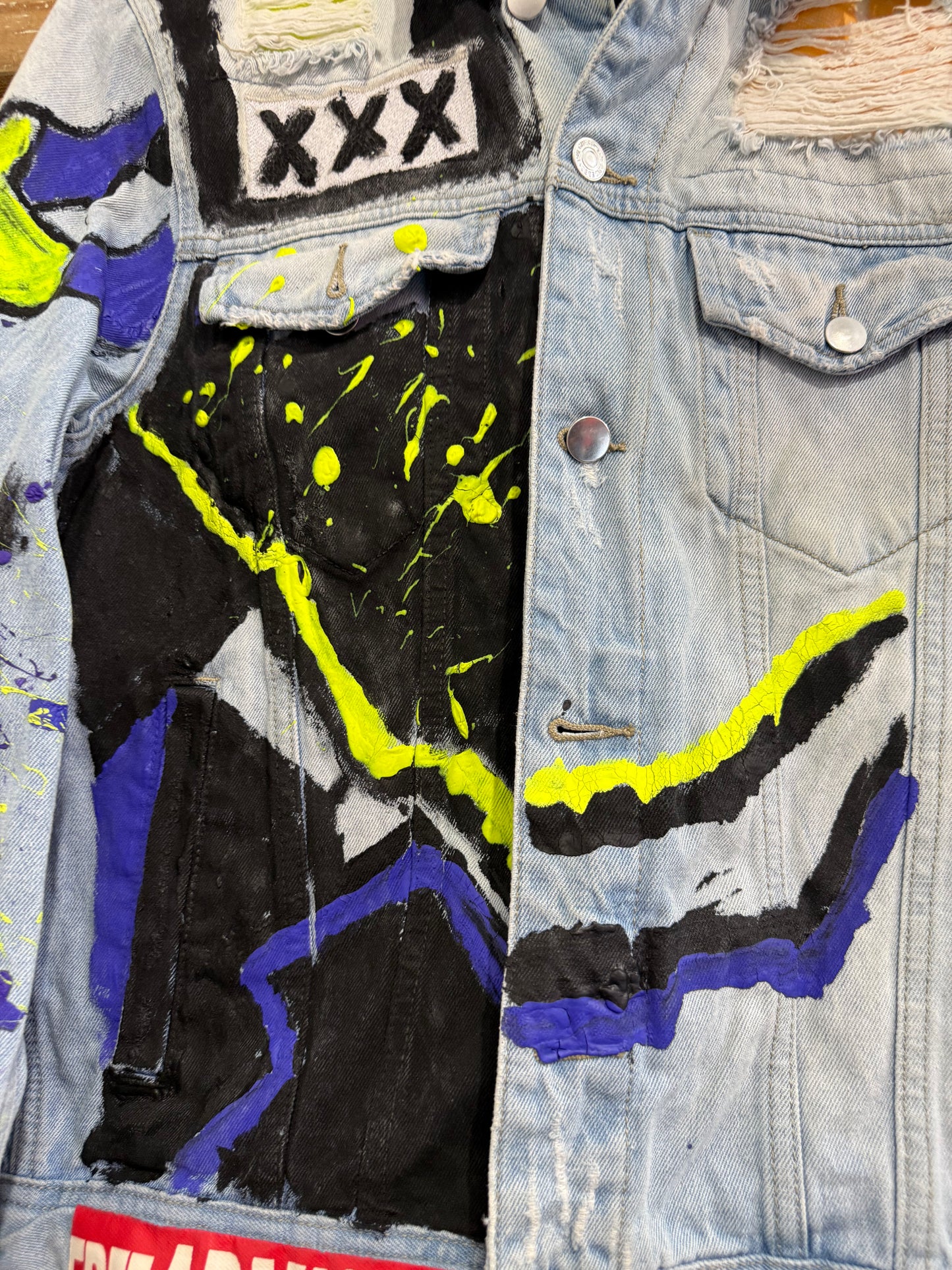 Vintage Y2K Guess blue denim jacket. Size medium. Distressed/painted. Festival.
