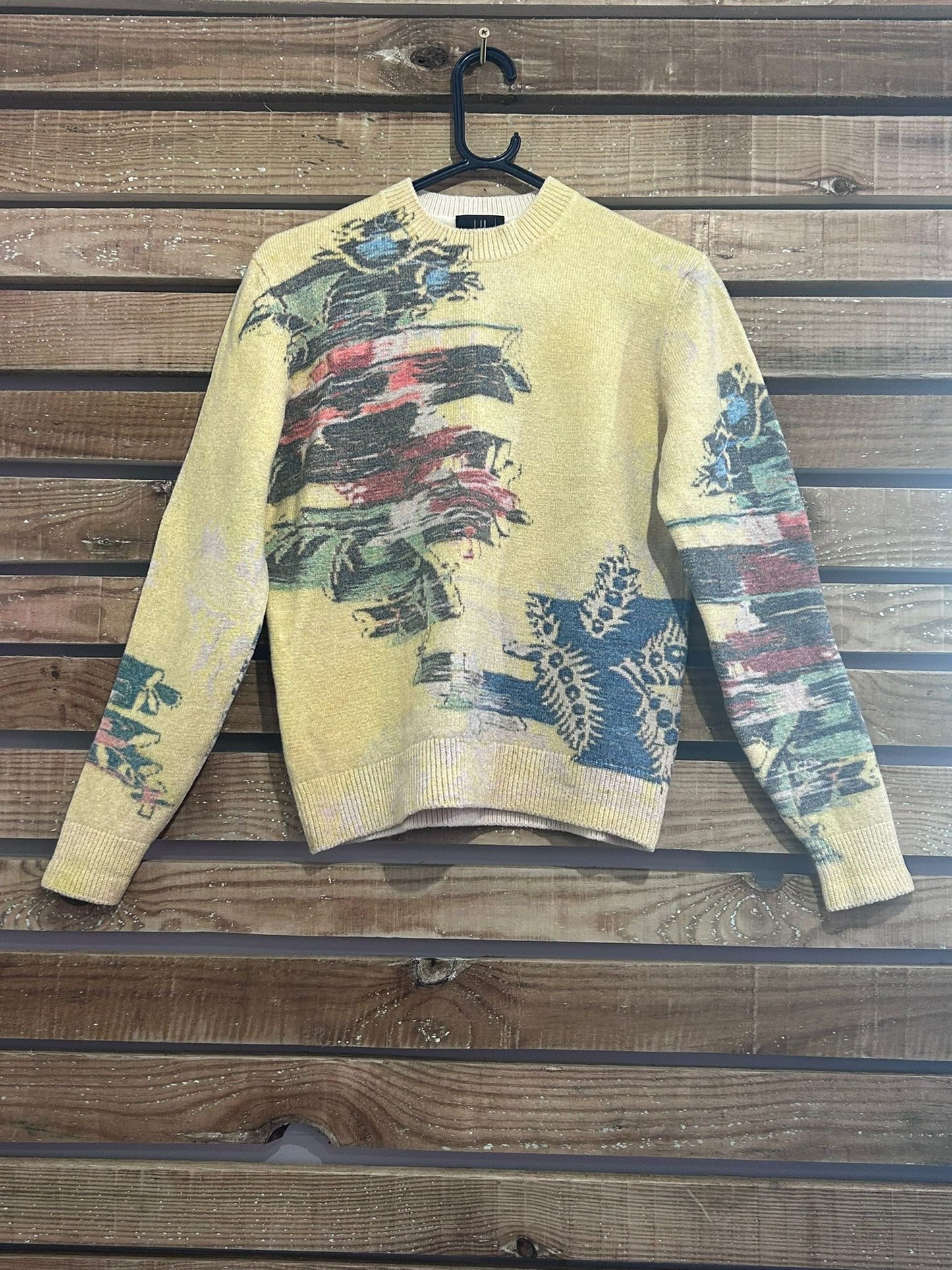 Dunhill Abstract Florals winter knit jumper/ sweater. Ski/ Christmas. Size small.