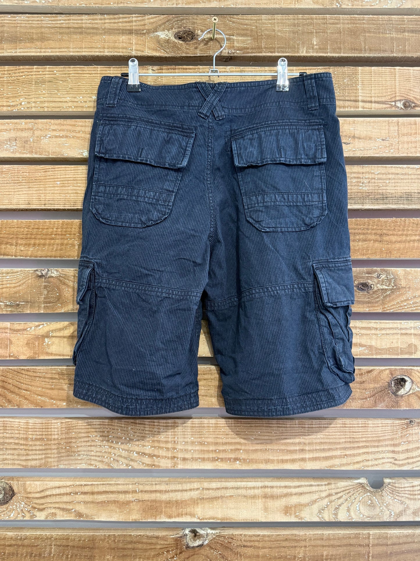 Vintage Y2K Animal cord cargo shorts. Summer. Waist 31”