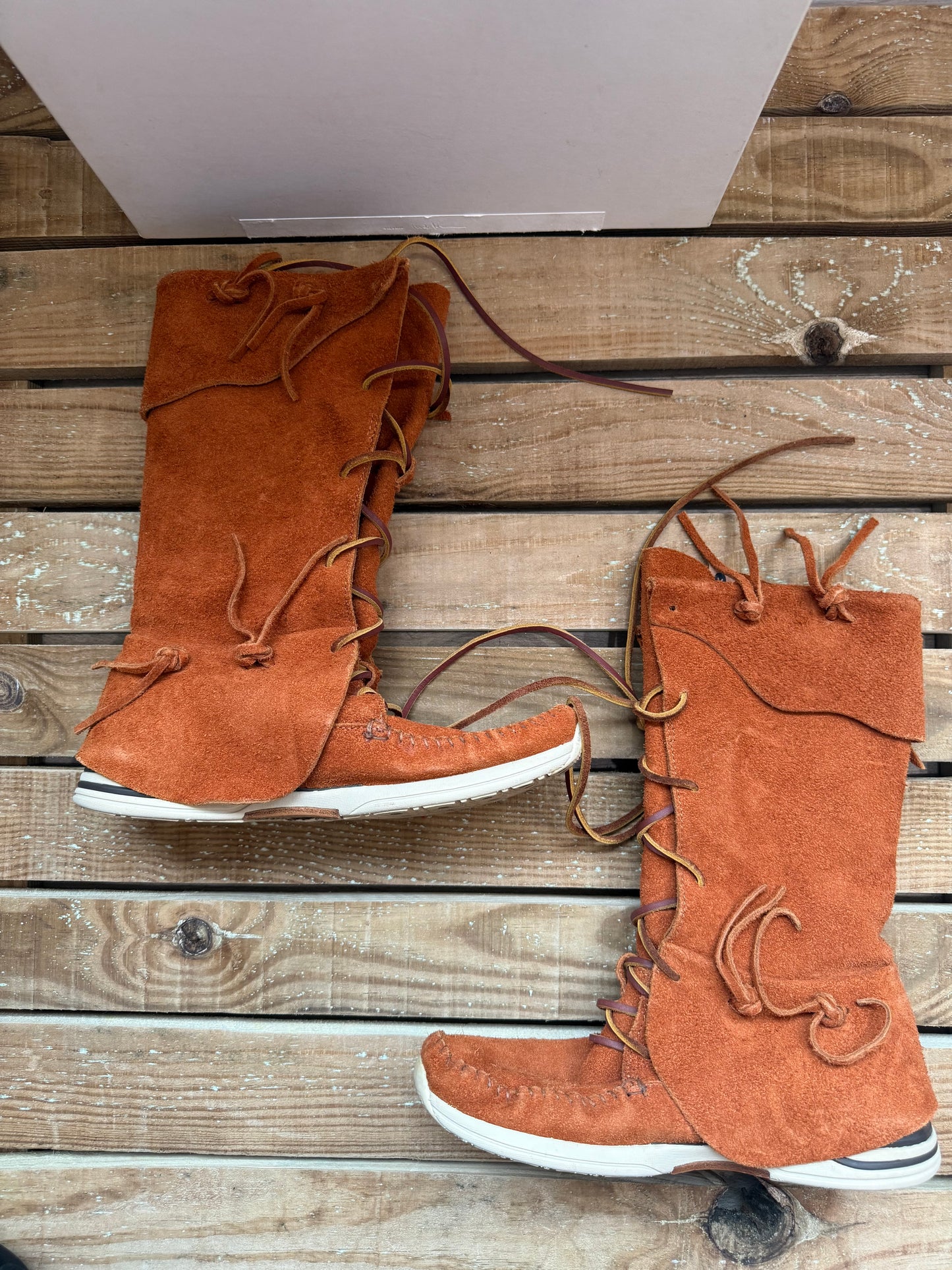 Visvim FBT Trapper Hi-Folk boots in light brown suede. Boxed. UK 8.