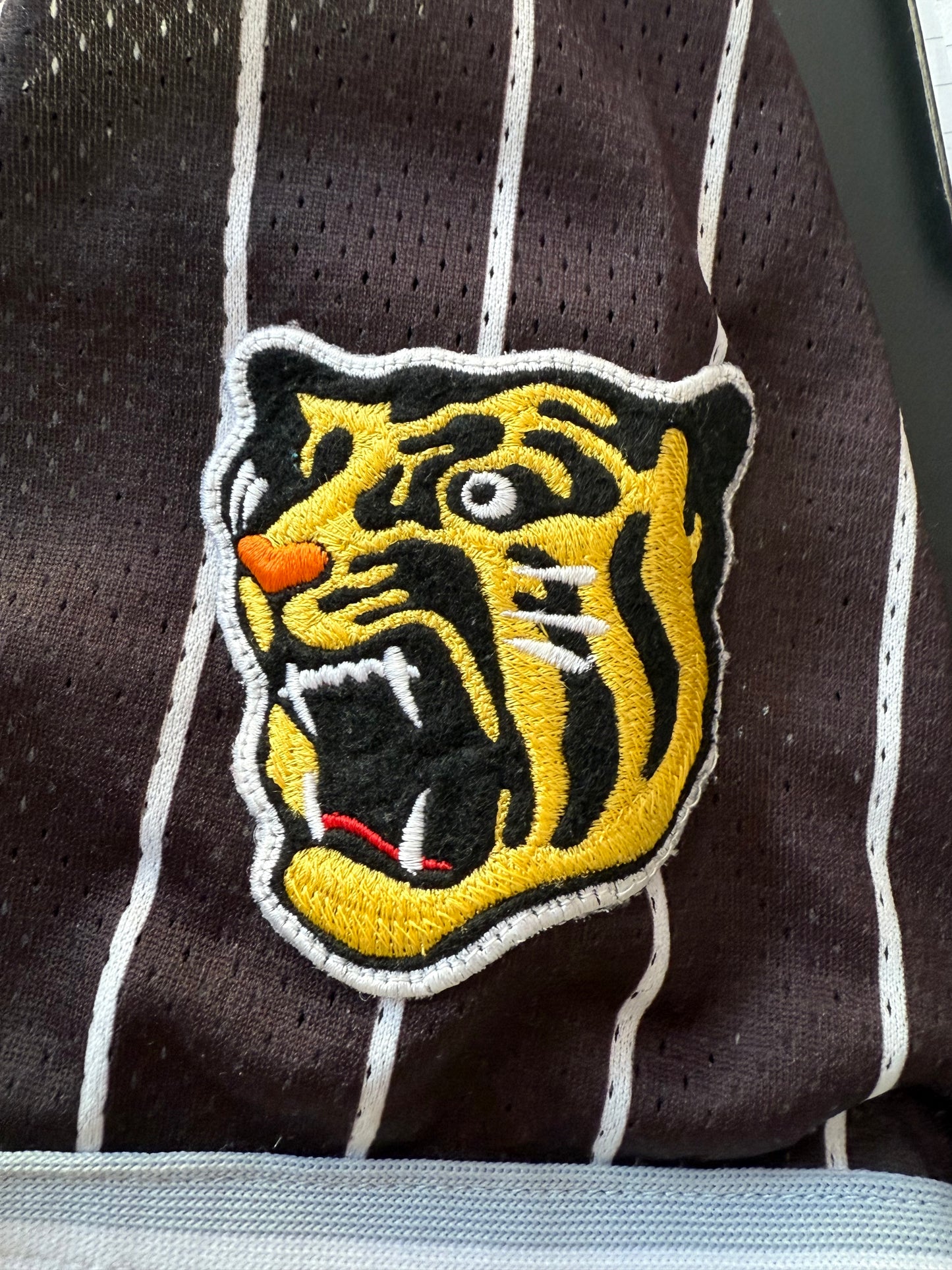 Vintage Y2K Hanshin Tigers Jersey. Size Small.