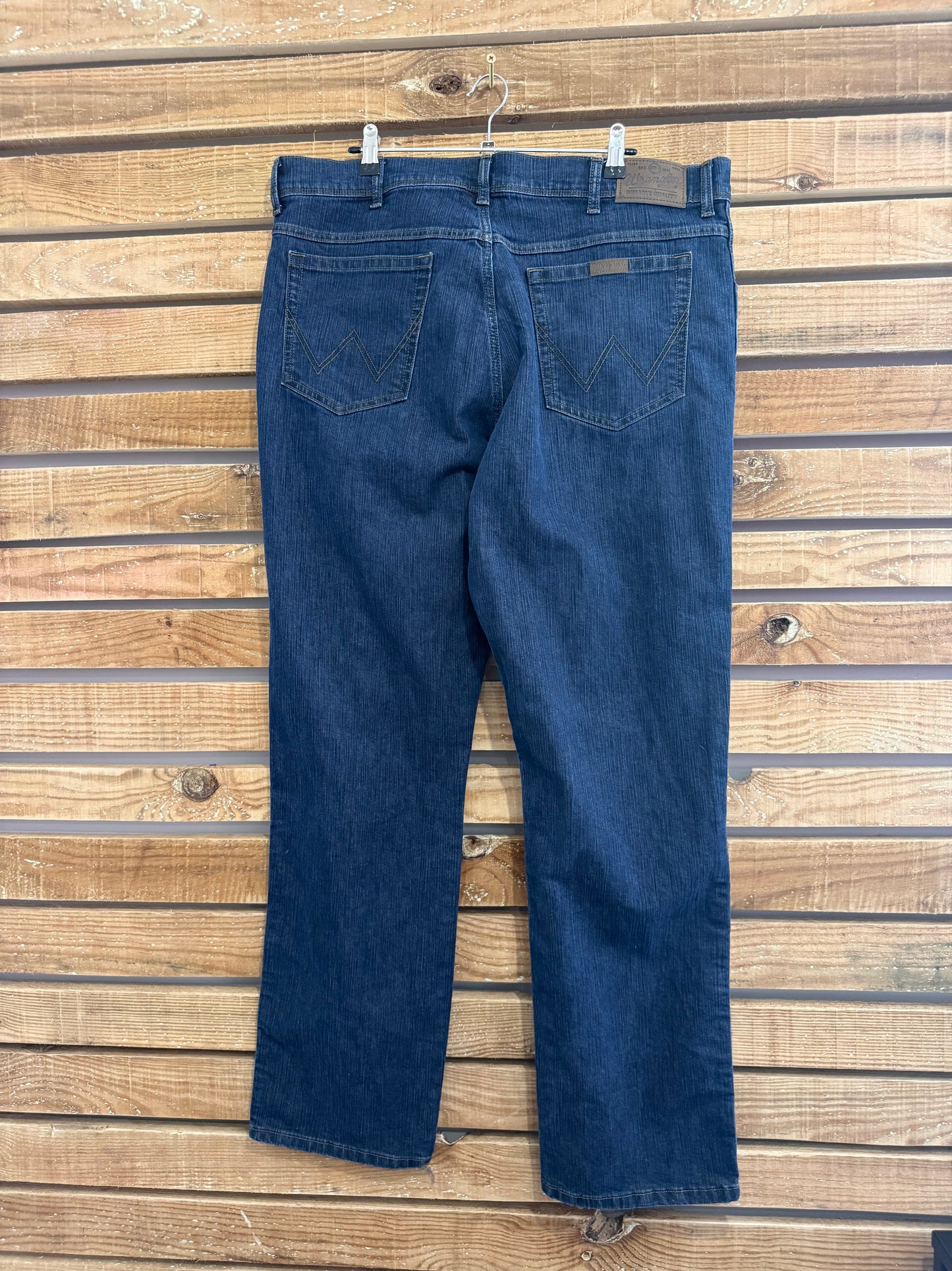 Vintage Y2K Wrangler bootcut denim jeans. Waist 38” leg 32”