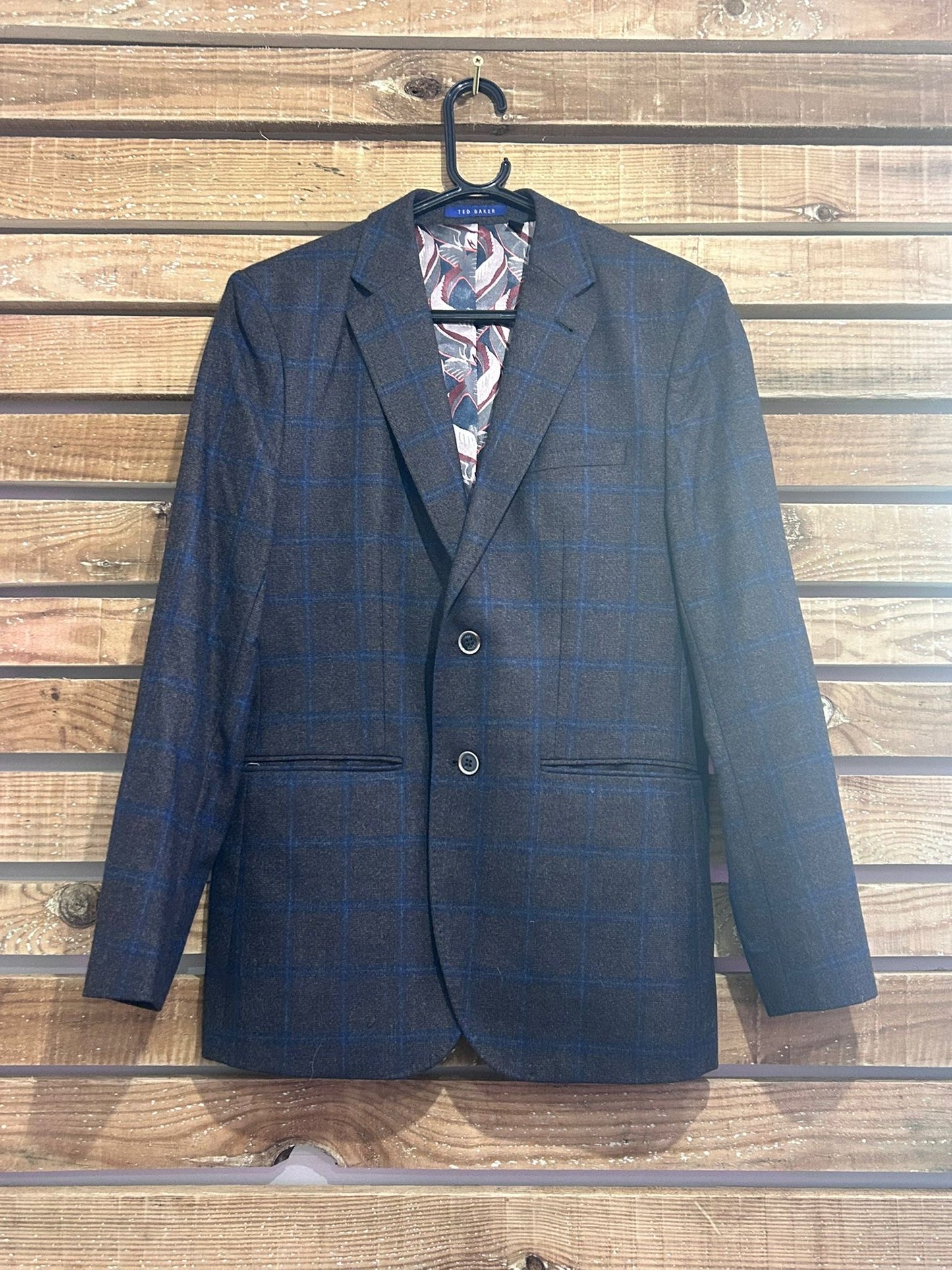 BNWOT Ted Baker checked button up blazer/ jacket. 38R