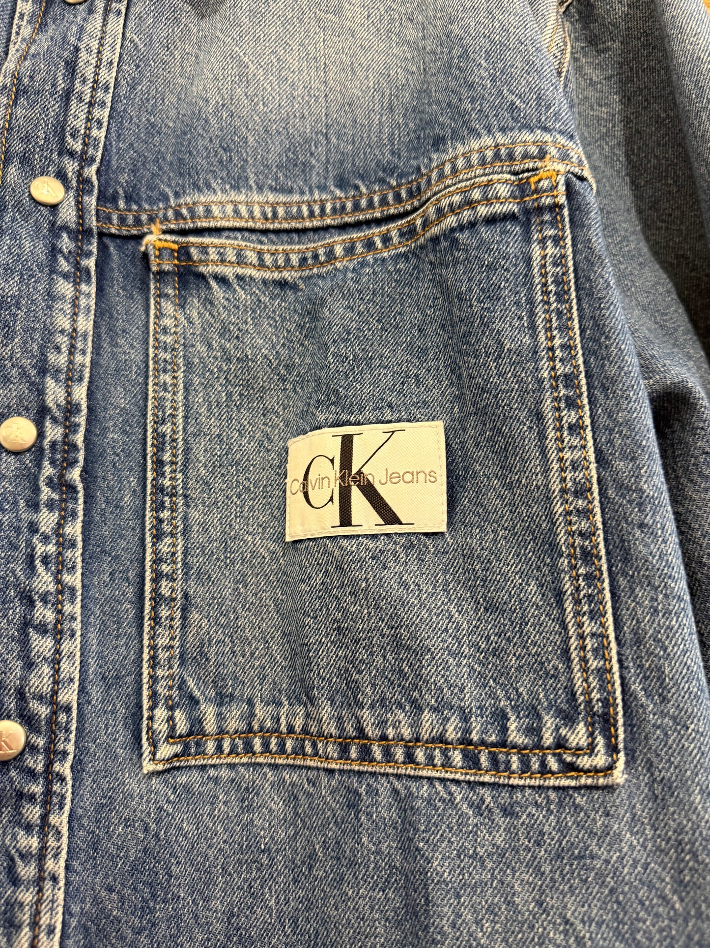 Calvin Klein denim button up shirt/shacket. 90s style. Size medium.