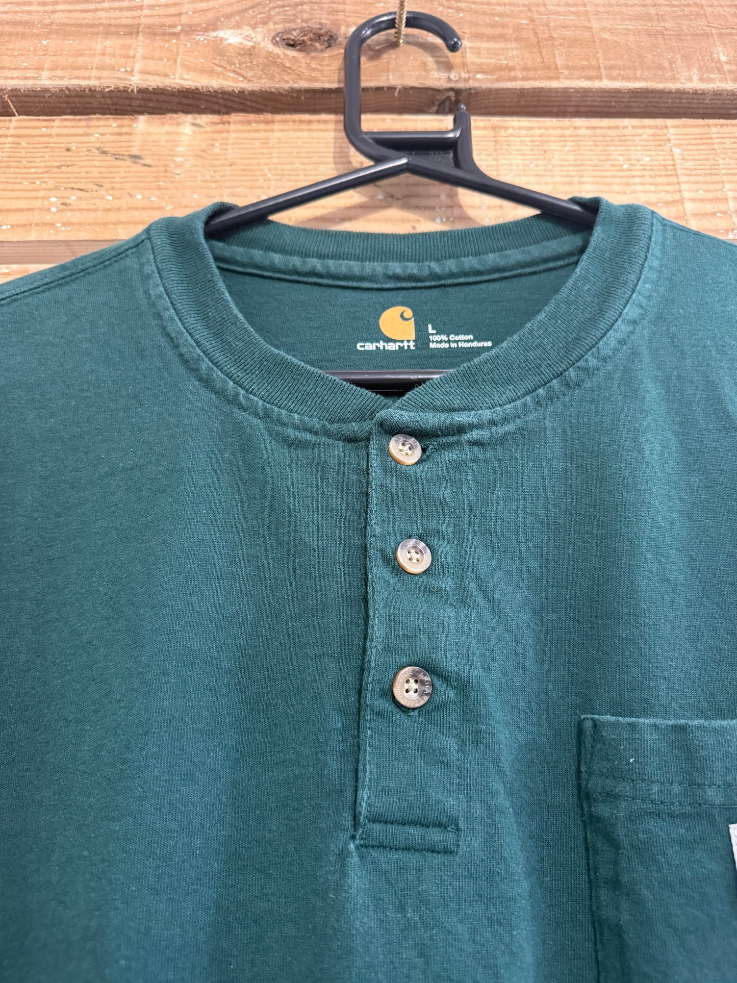 Carhartt logo button up pocket t-shirt. Grandad/Workwear/ cowboy/ USA. Green. Size Large.