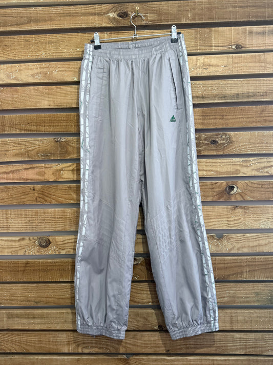 Vintage 90s Adidas sports track pants. Size Small. Grey.