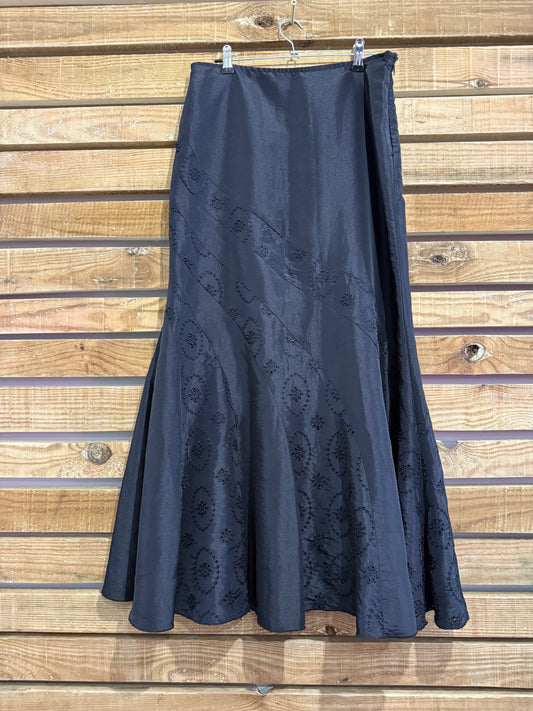 Per Una patterned skirt. Christmas/ party. 30” waist. UK 10