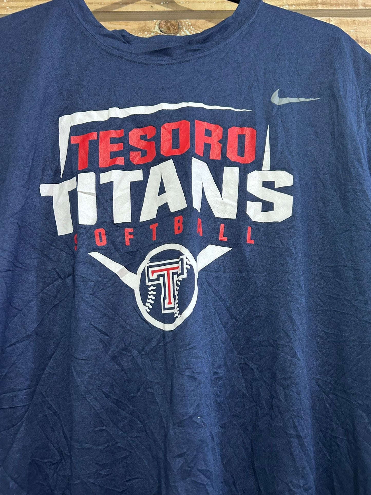Vintage Y2K Nike Tesoro Titans softball USA American t-shirt. Size XL