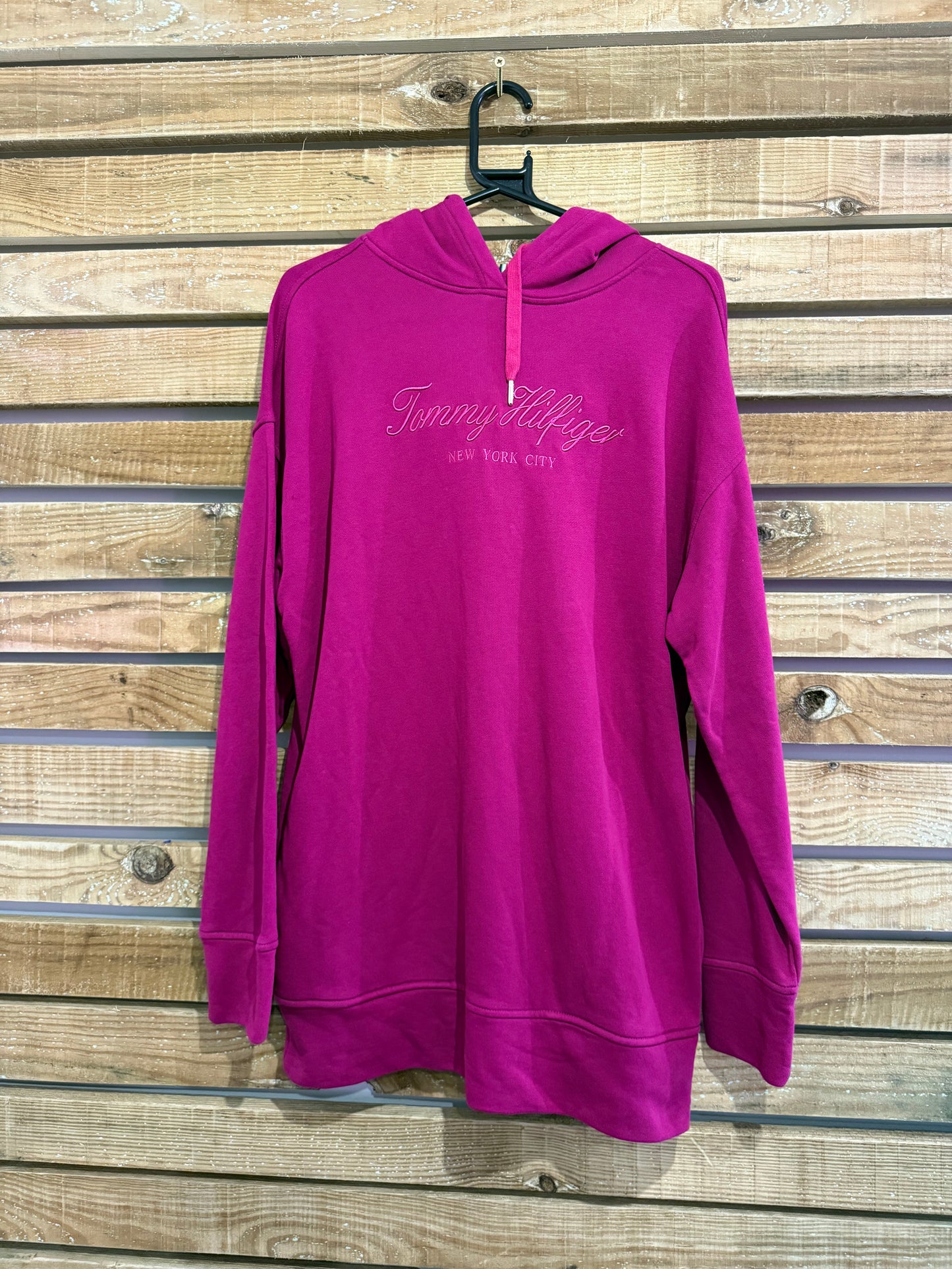 Vintage Y2K Tommy Hilfiger embroidered Spell-out logo hoodie/ hooded sweater.