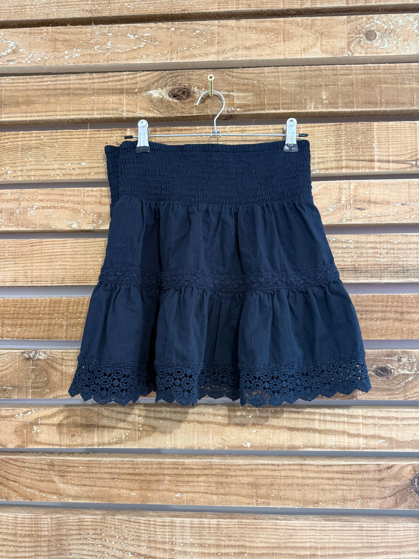 Superdry rara lace tiered mini skirt. Summer/ festival. Black. 25-32”waist. UK8