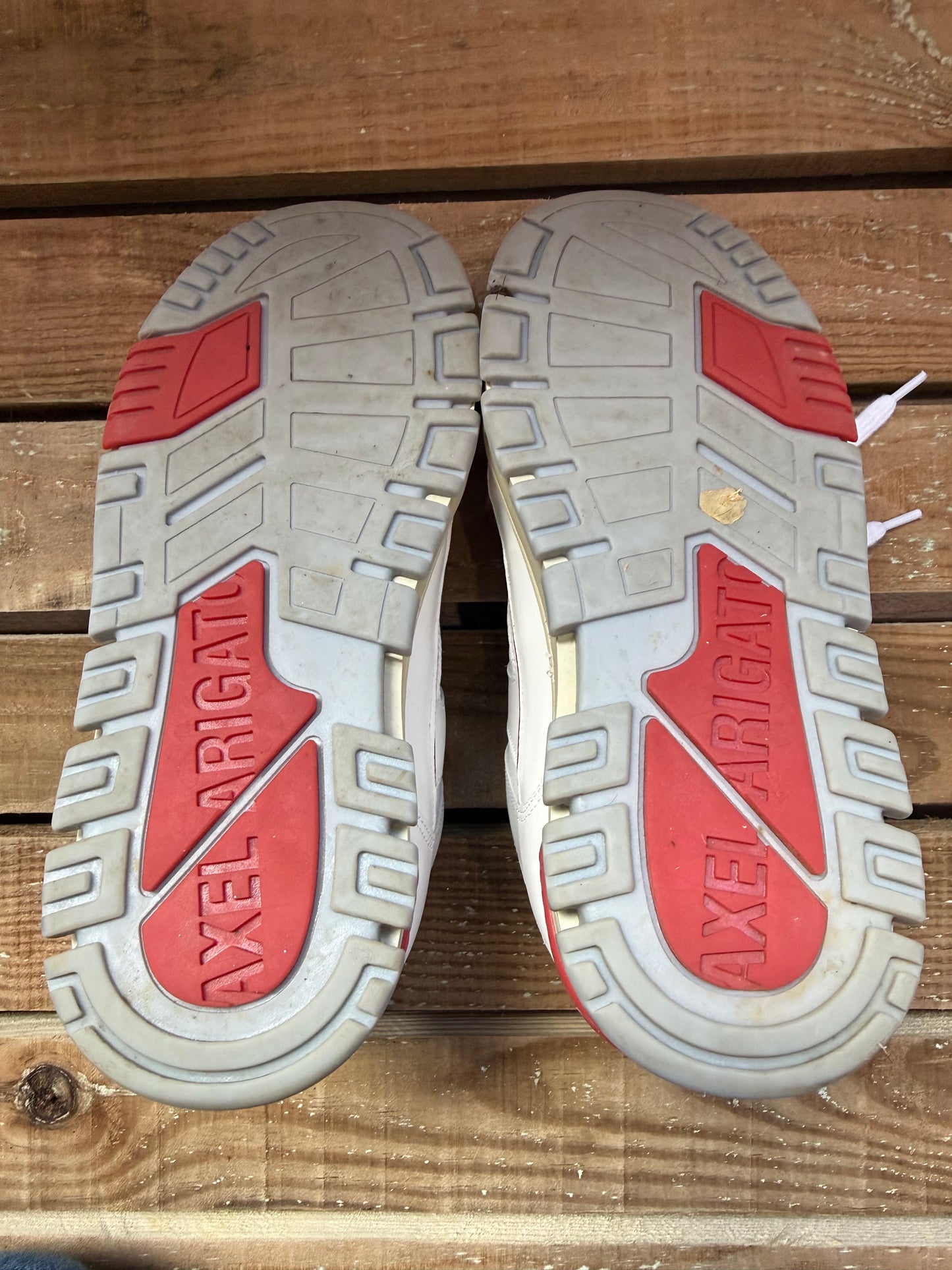 Axel Arigato Red and white trainers/ sneakers. UK6.5. EU40