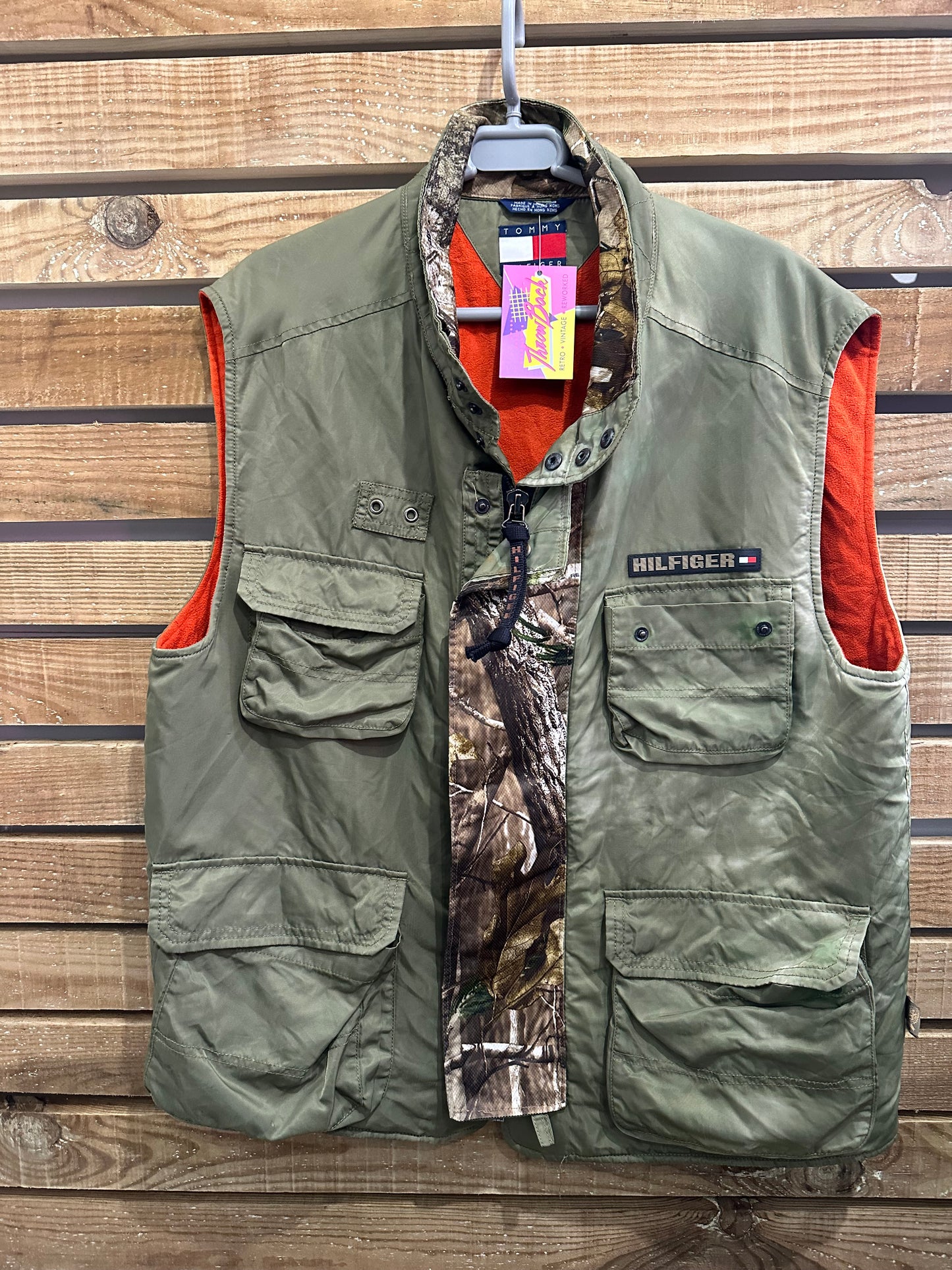Vintage Y2K RARE Tommy Hilfiger fishing vest/ Gilet. Khaki. Size XL
